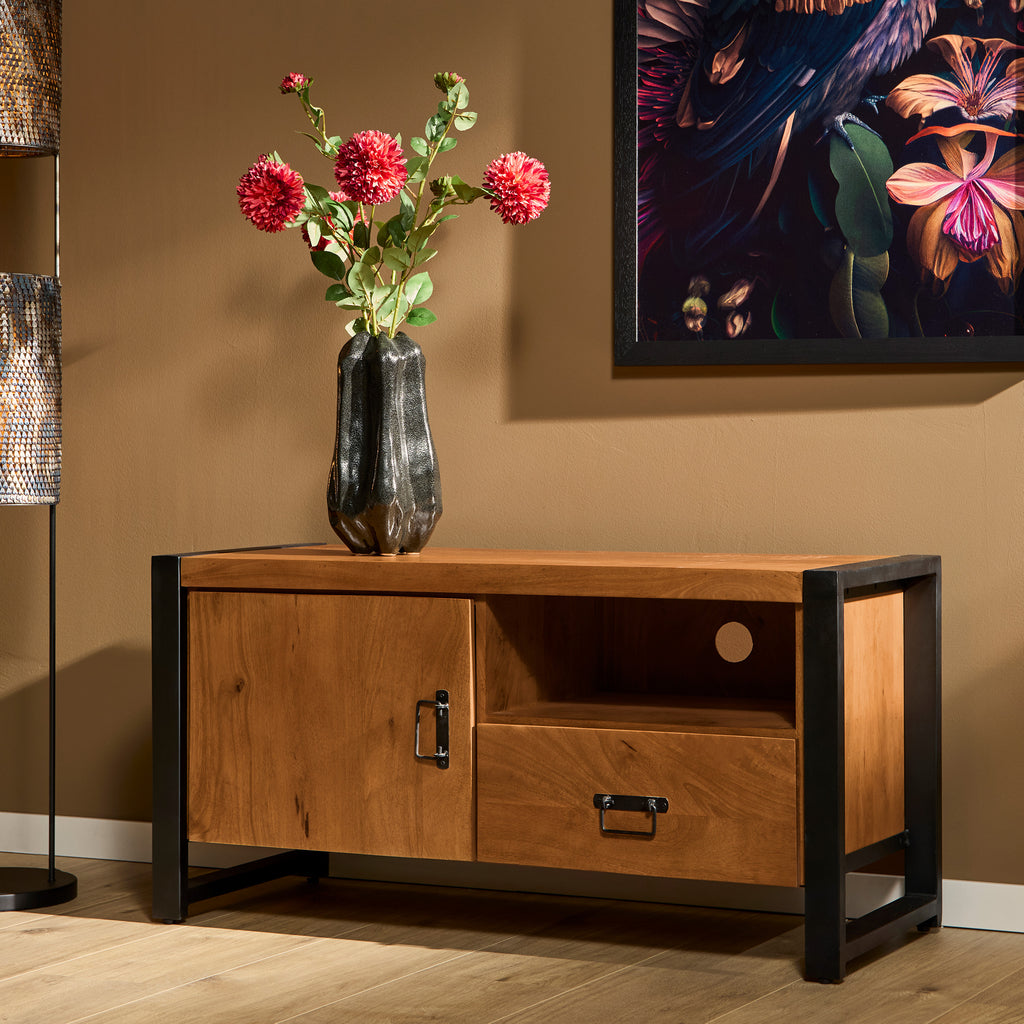 TV Board Bori Natur – Massivholz Lowboard aus Mangoholz & Metall, 110 x 45 x 55 cm, mit Tür & offenem Fach