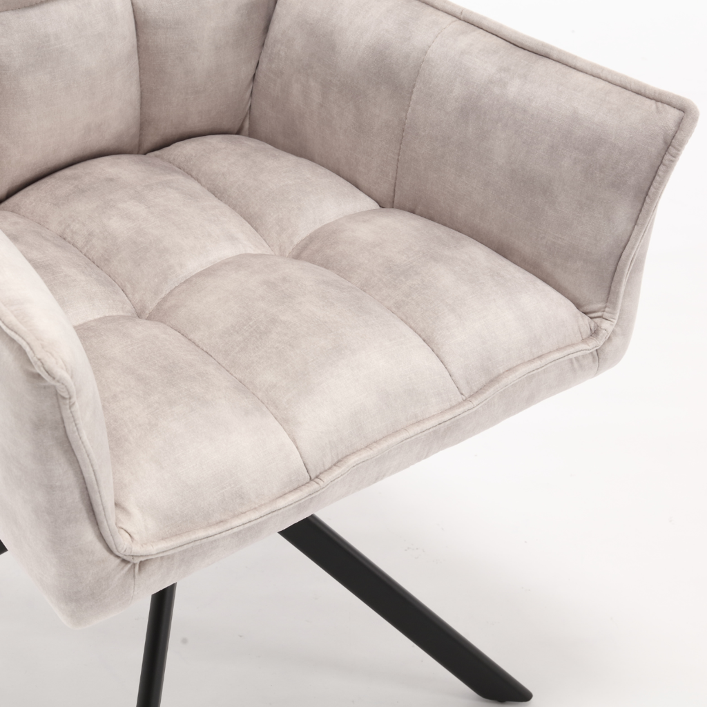 Esszimmerstuhl Daira Velvet Champagner – Drehstuhl 65×56×85 cm mit Armlehnen, Memory-Rückkehr & schwarzem Metallbein