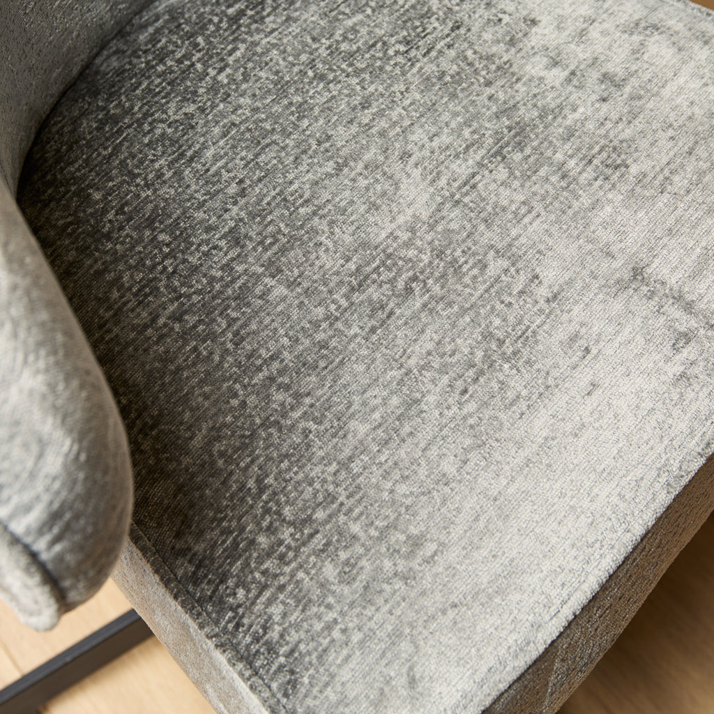 Esszimmerstuhl Persie – drehbarer Stuhl mit Armlehnen, Loris-Stoff & Metallgestell, 68×62×83 cm, moderne Polsterung in Grau