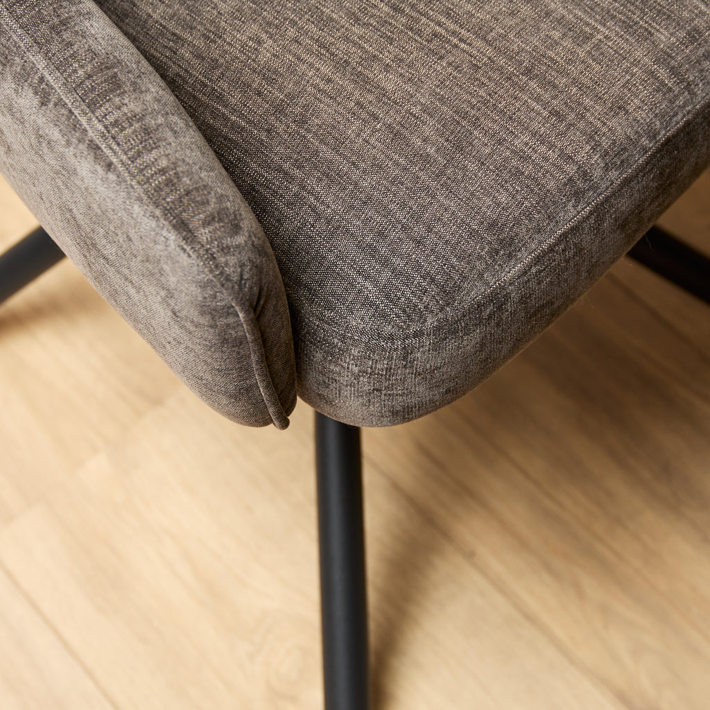 Esszimmerstuhl Hanna Charcoal Brown – Drehstuhl 62×65×89 cm mit Memory-Rückkehrfunktion & schwarzem Metallgestell