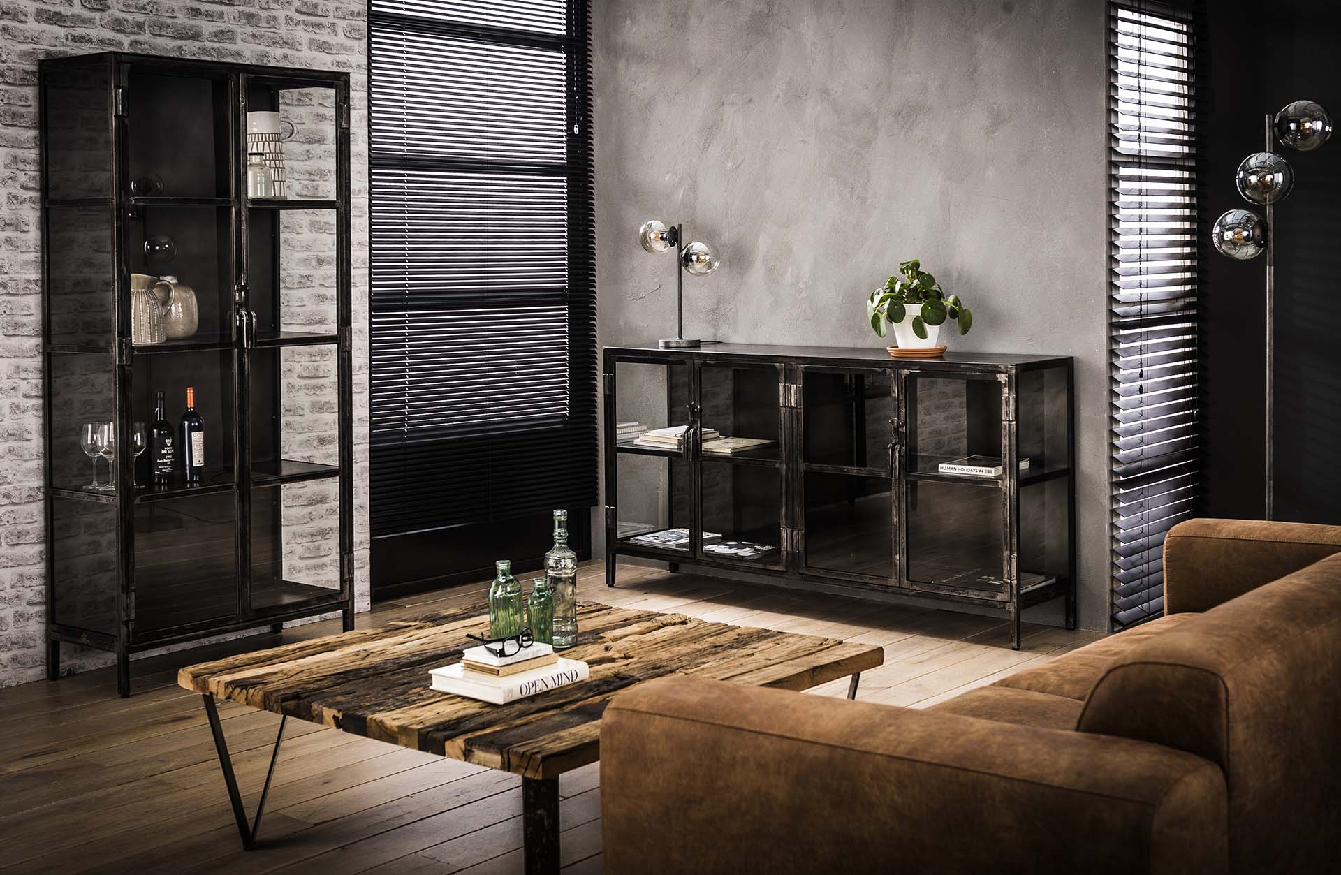 Sideboard Ferro – Metall & Glas mit 4 Glastüren & Einlegeboden, 180 x 40 x 92 cm