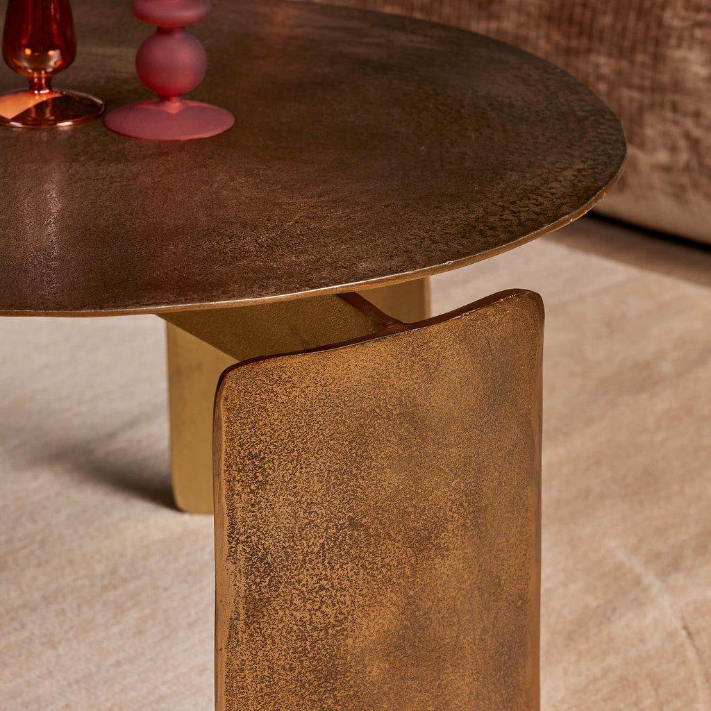 Couchtisch Darwin Ø60x40 cm – runder Aluminiumtisch in luxuriösem Gold-Finish