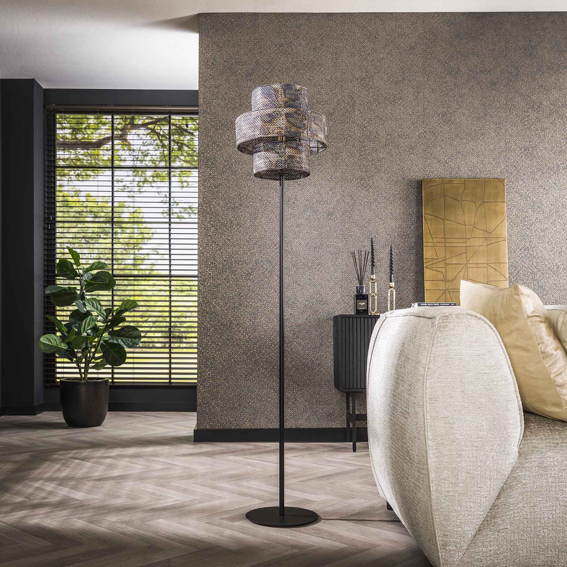 Stehleuchte – Linea Grace – Schwarz-braun
