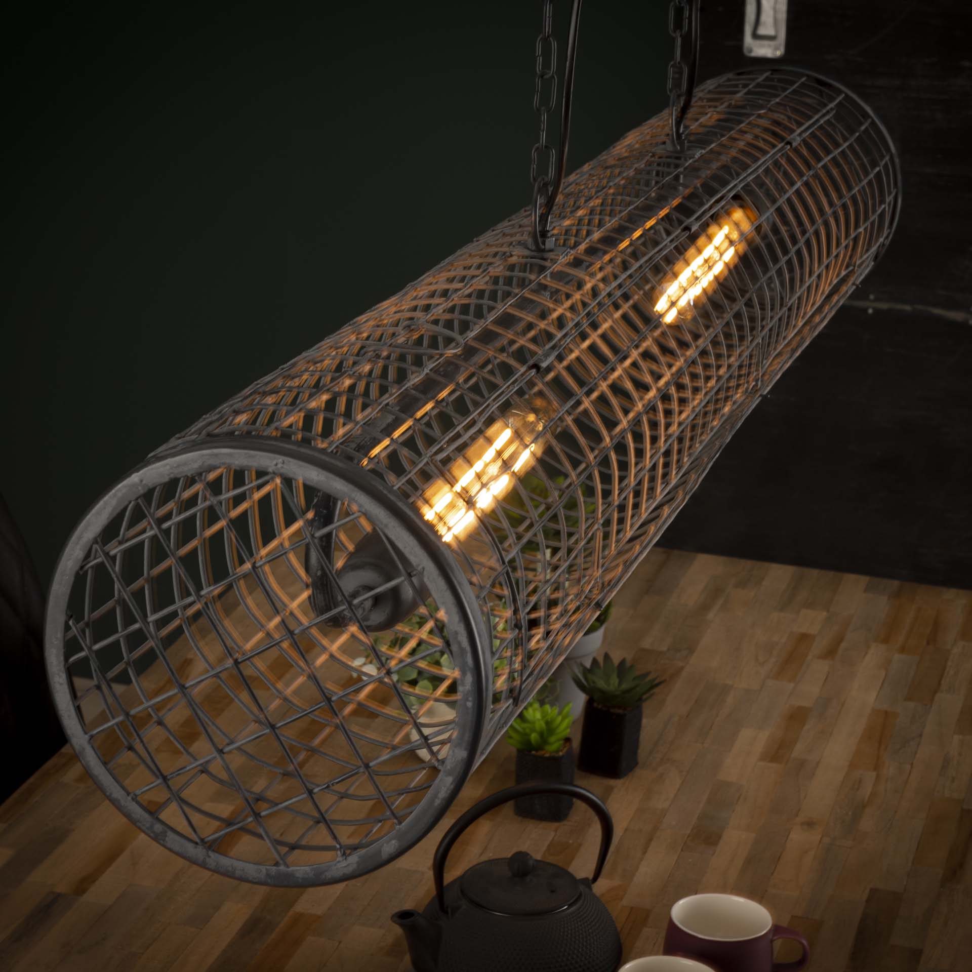 Hängeleuchte Venezia Ø20 cm Zylindergeflecht 120×20×150 cm. Industrielle Metall-Leuchte mit Netz-Design & Kettenaufhängung. Höhenverstellbar, LED E27 empfohlen.
