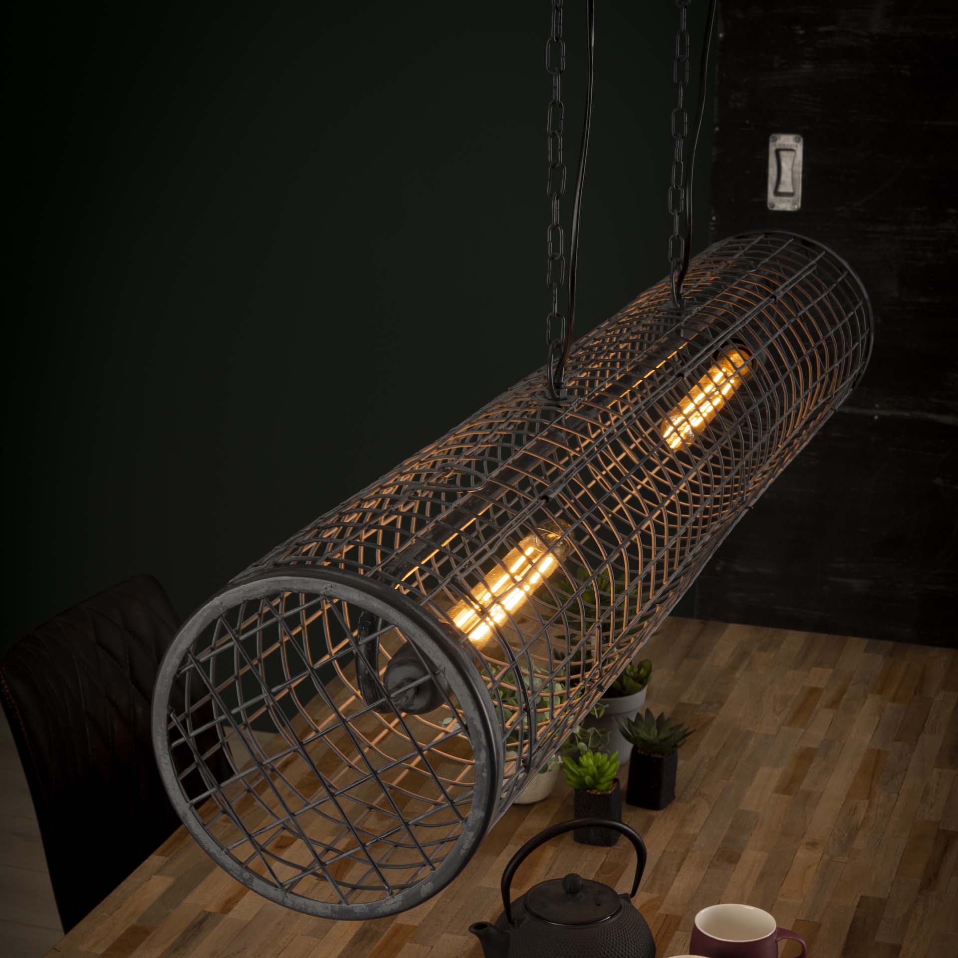 Hängeleuchte Venezia Ø20 cm Zylindergeflecht 120×20×150 cm. Industrielle Metall-Leuchte mit Netz-Design & Kettenaufhängung. Höhenverstellbar, LED E27 empfohlen.