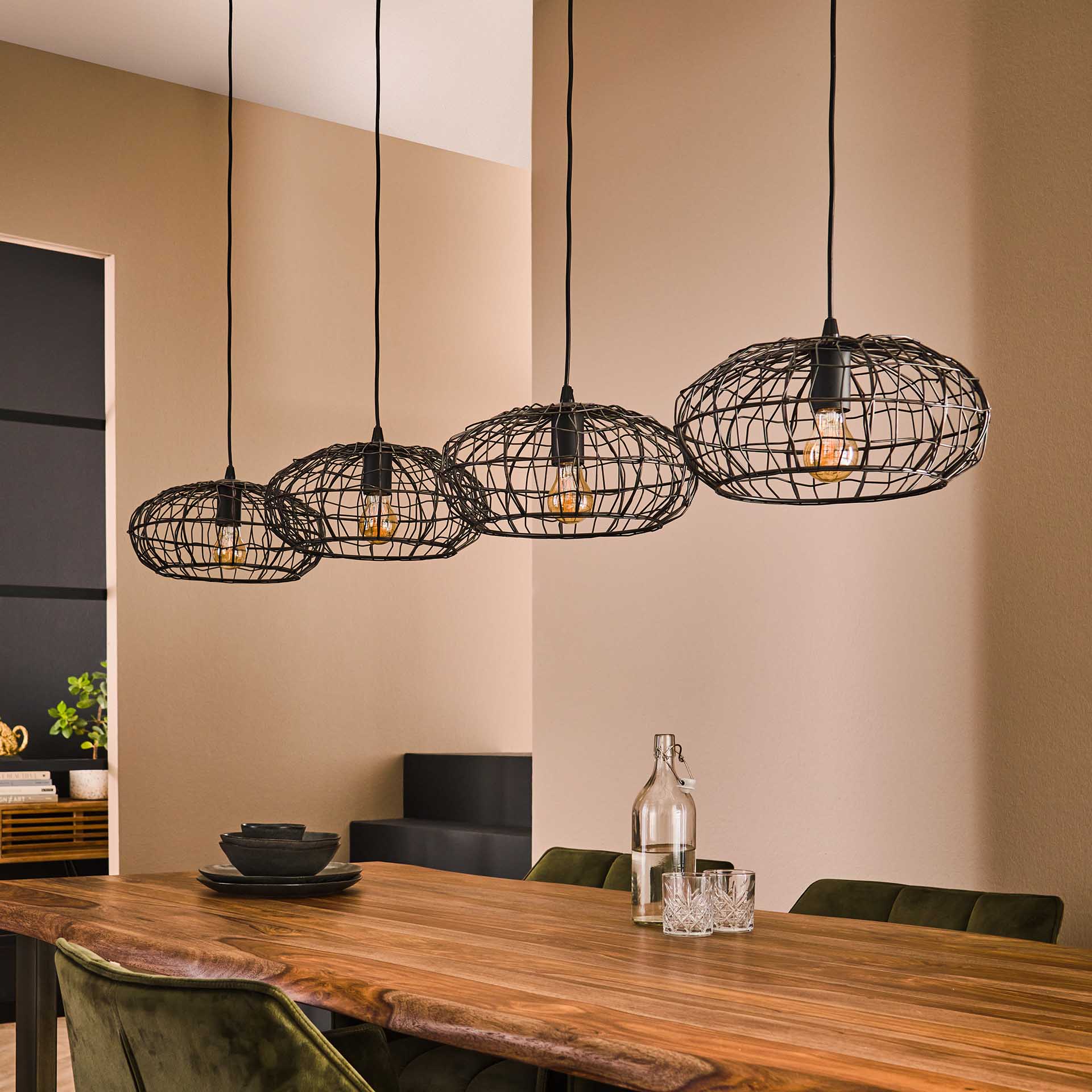 Hängeleuchte Gigi Connect XL 4-flammig 170×34×150 cm – minimalistische Metall-Leuchte schwarz-braun, höhenverstellbar