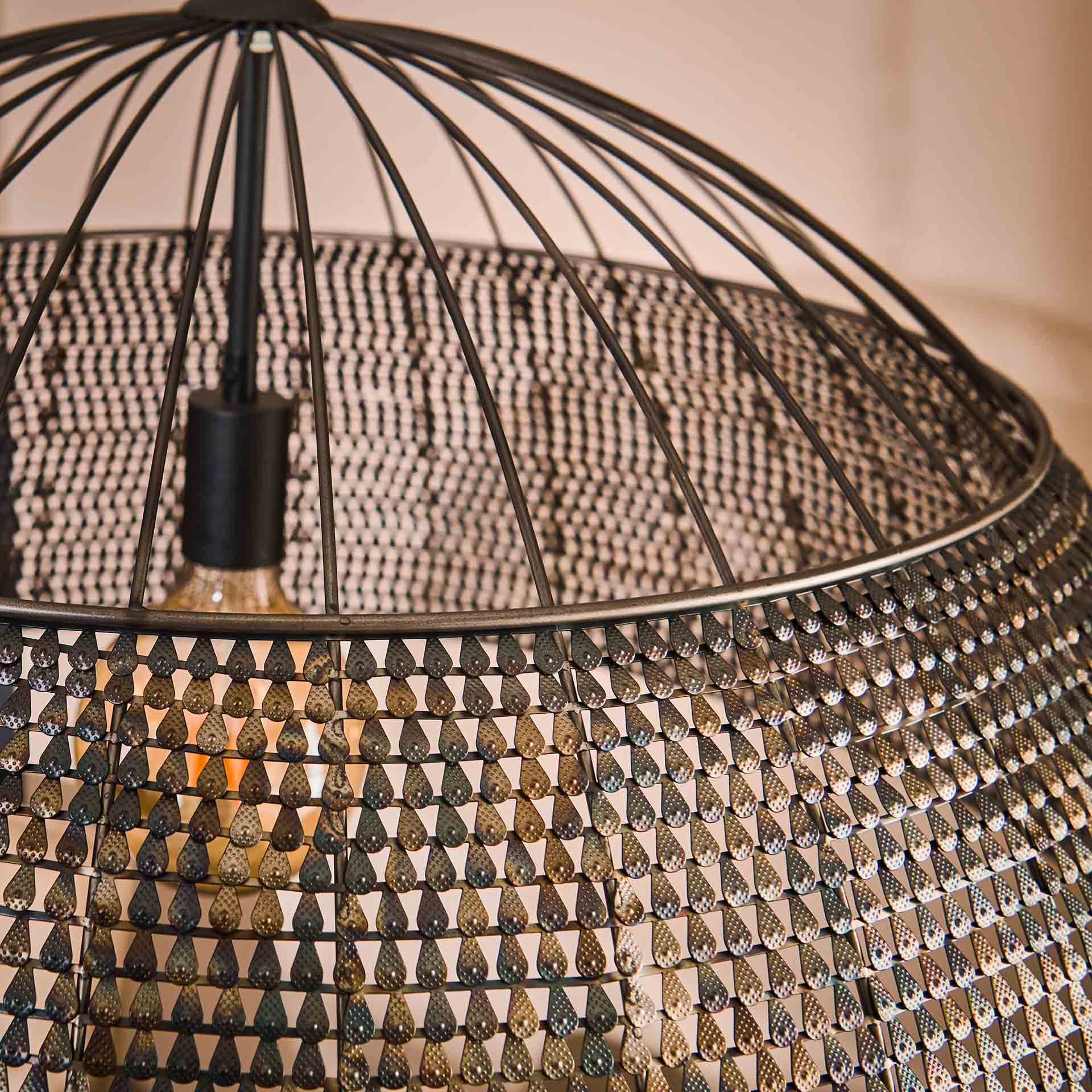 Hängelampe Armor Ø80 cm 80×80×150 cm – handgefertigte Metallleuchte Schwarz-Braun, höhenverstellbar & halbtransparentes Design