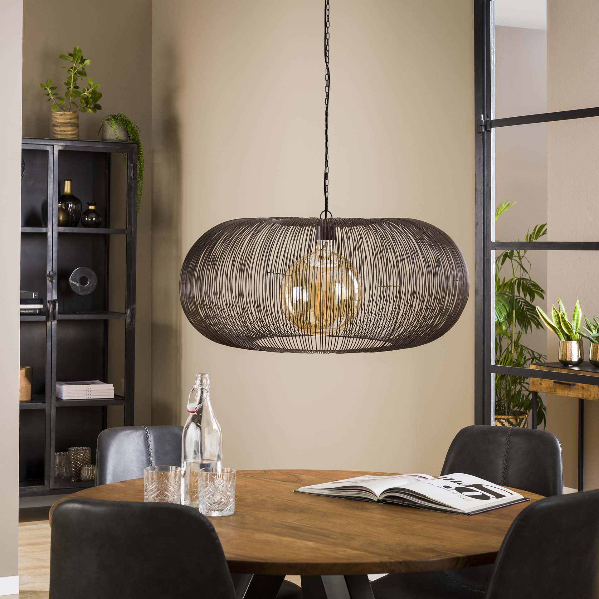 Pendelleuchte Vecchio 1-flammig Ø70x150 cm – Moderne Hängelampe aus Metall mit goldenen Details