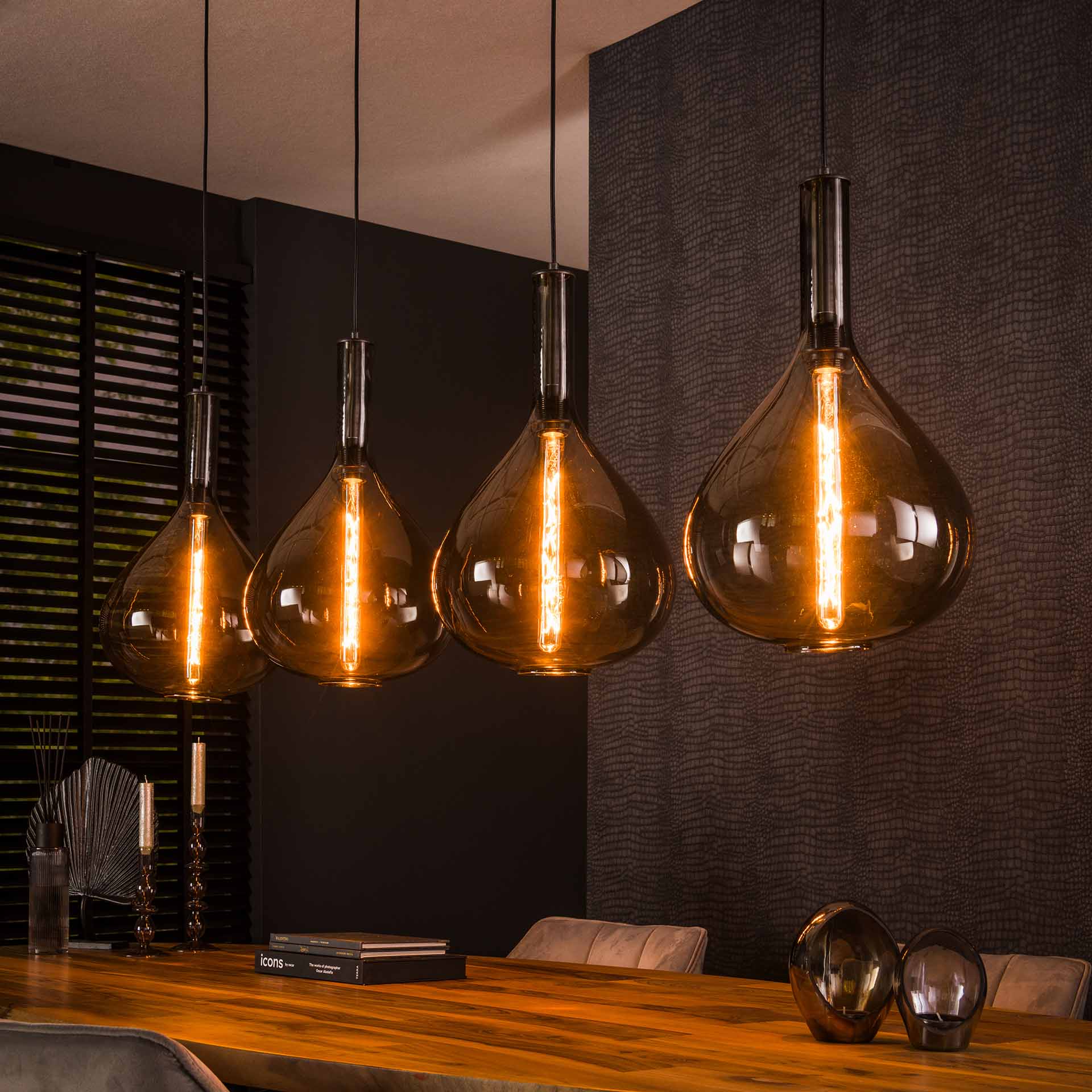 Hängeleuchte Fumo 4-flammig 164x28x150 cm – moderne Rauchglas-Pendelleuchte mit verstellbaren Schirmen Ø28 cm