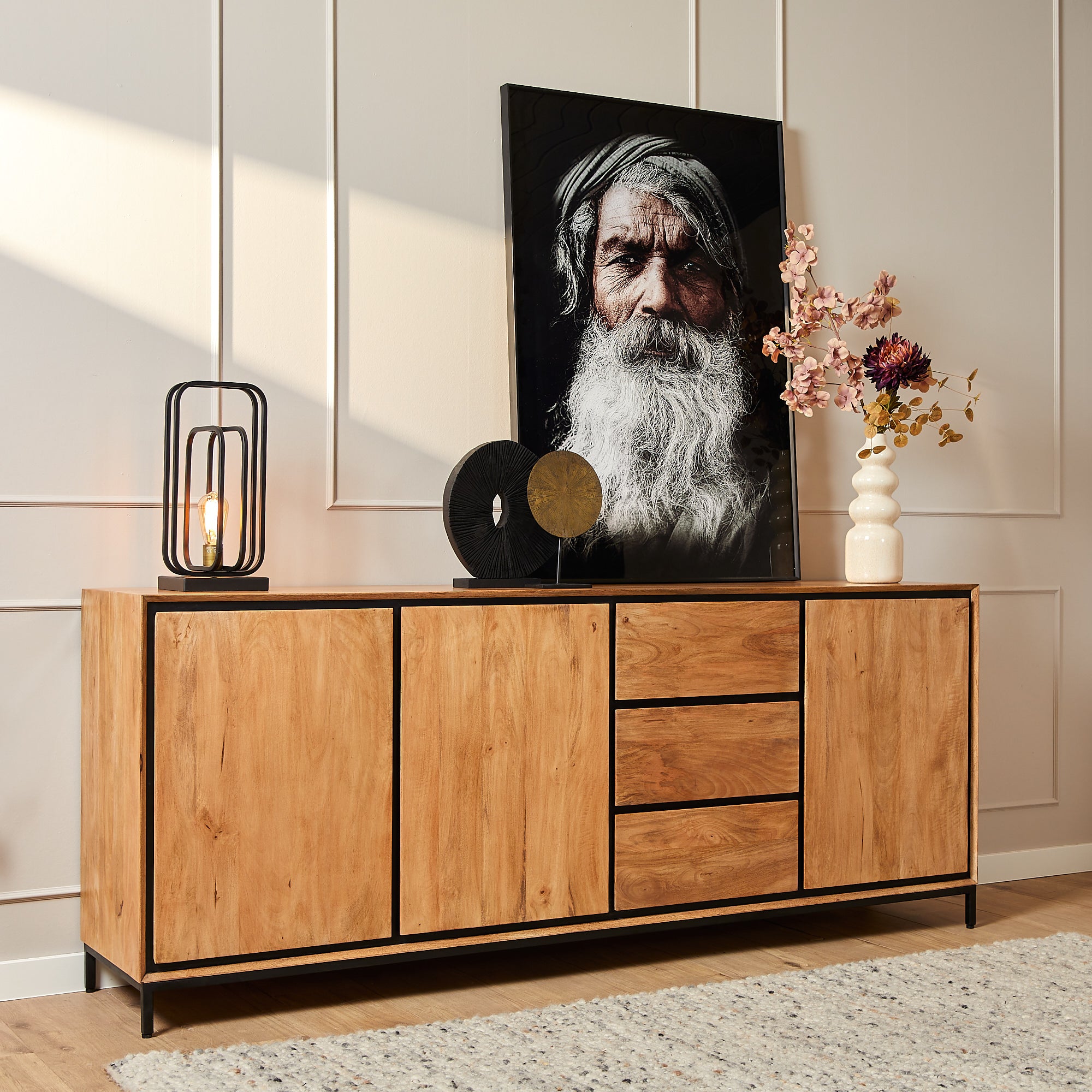Sideboard Rois 210x45x85 cm – Mangoholz Kommode mit Metallrahmen, 3 Türen & 3 Schubladen