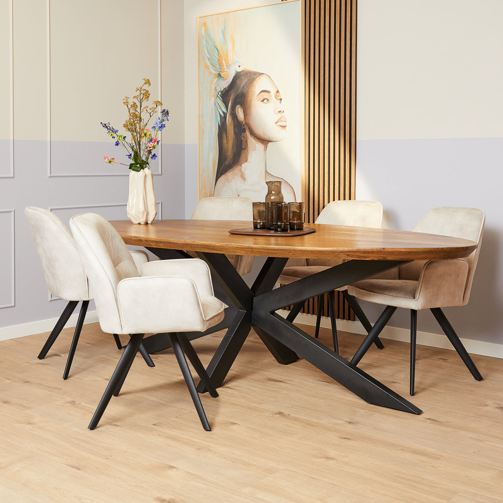 Esszimmerstuhl Oli Creme  – Samt & schwarzes Metall, 60×65×89 cm, elegantes Design mit Armlehne für stilvolle Essbereiche