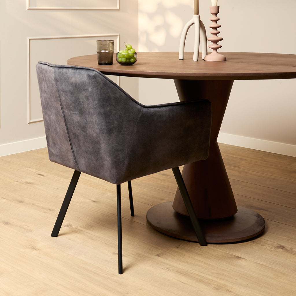 Esszimmerstuhl Martina Dunkelgrau – eleganter Samtstuhl 63×63×79 cm mit Armlehnen & schwarzem Metallgestell