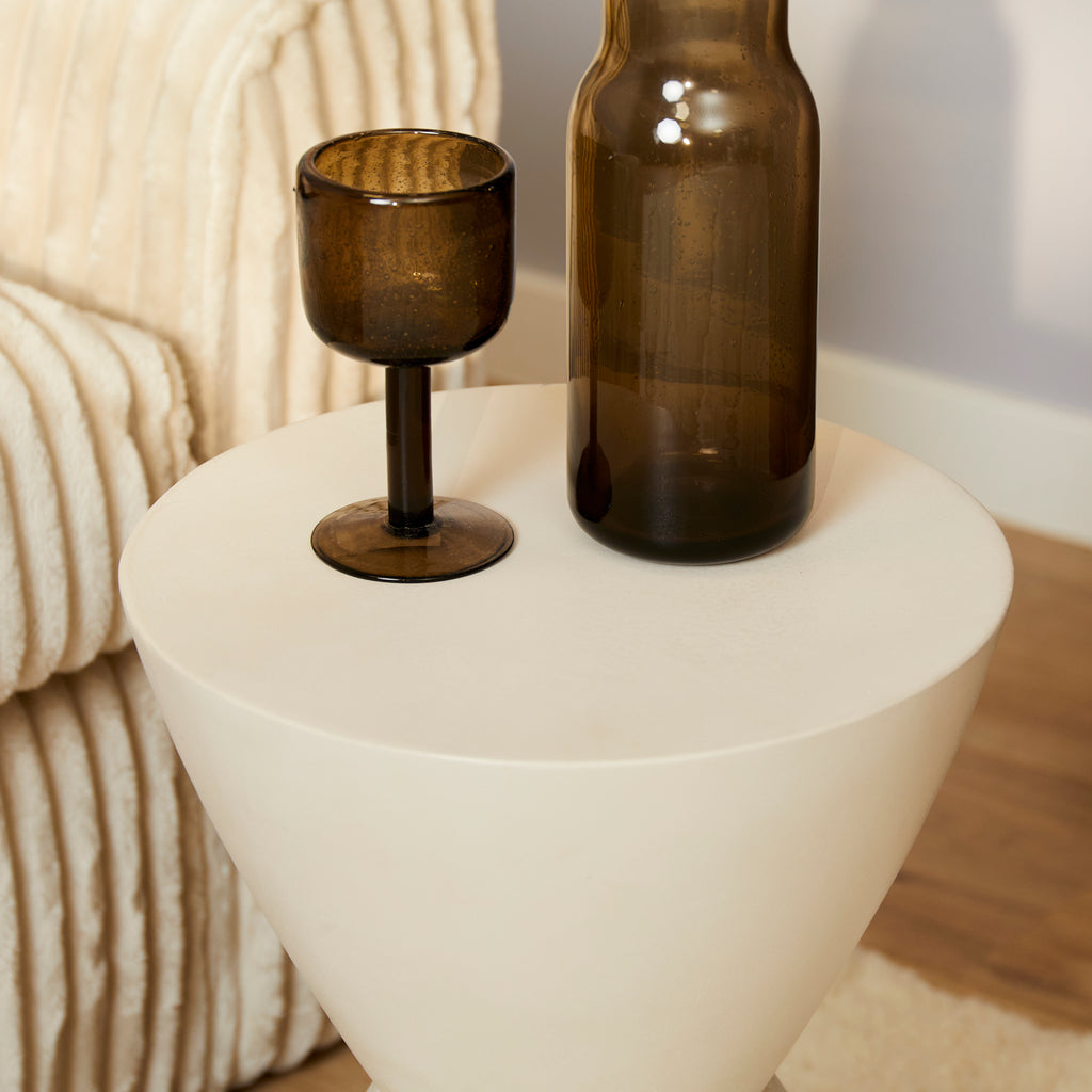 Beistelltisch Abbey Grün – runder Mangoholz-Tisch 33×45 cm, stilvolles Design für Wohnzimmer & Lounge