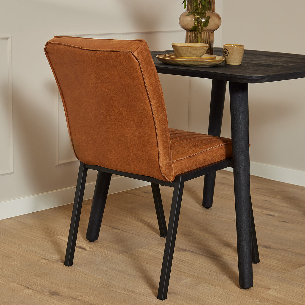 Esszimmerstuhl Molly Cognac –  im Industrial Design mit Eco-Leder & schwarzem Stahlgestell, 52 x 65 x 88 cm