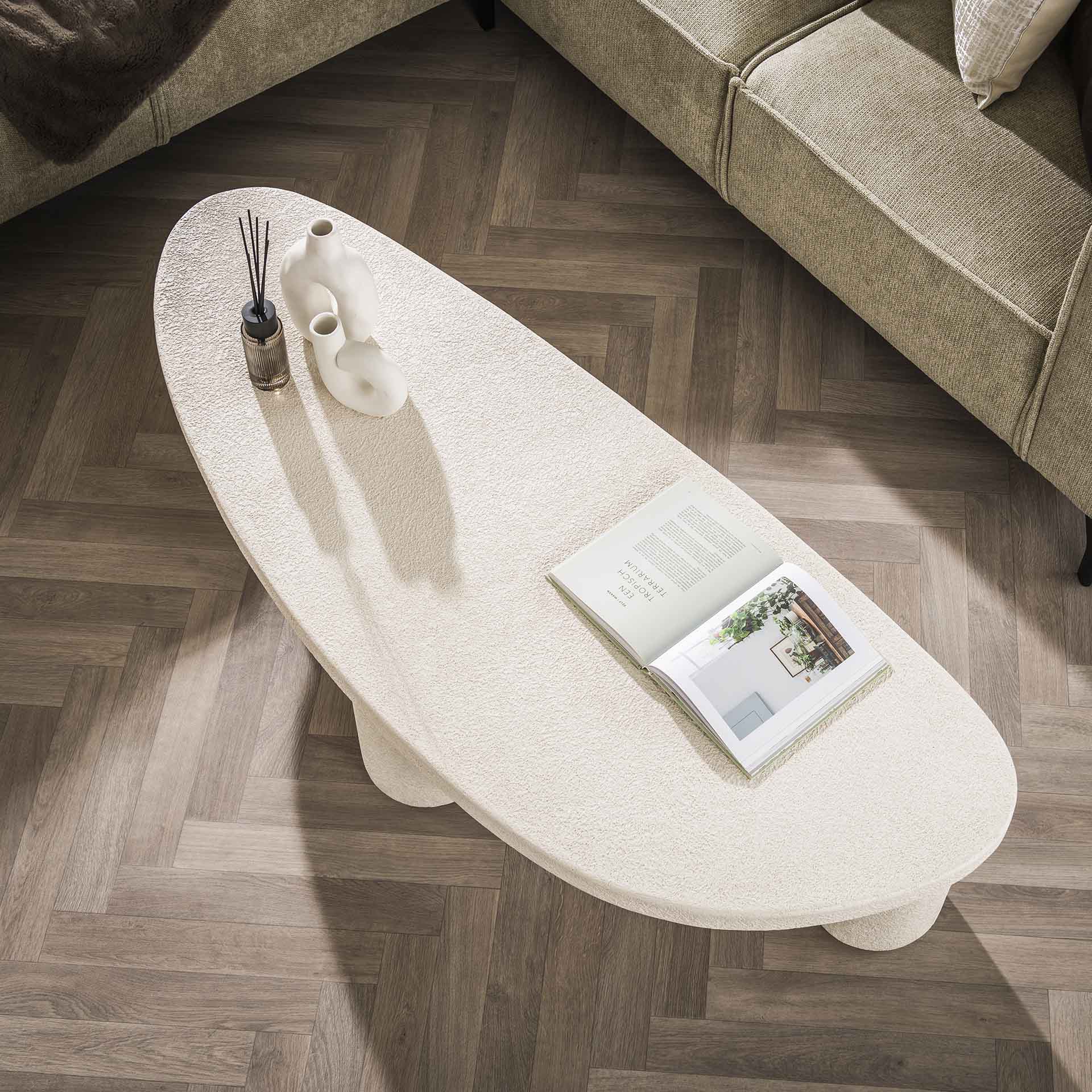 Couchtisch Marbela XL 157x61 cm – dreieckige Kieselform aus Marmorverbund in moderner Steinoptik, 38 cm Höhe