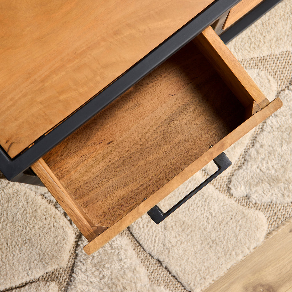 Couchtisch Delta Natur – Quadratischer Mangoholz-Tisch mit 4 Schubladen & Metallgriffen, 80 x 80 x 40 cm