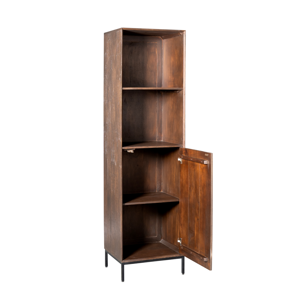 Regal Mandy Braun 55x45x200 cm – moderner Schrank aus Mangoholz mit Tür, Fächern & Lamellenfront