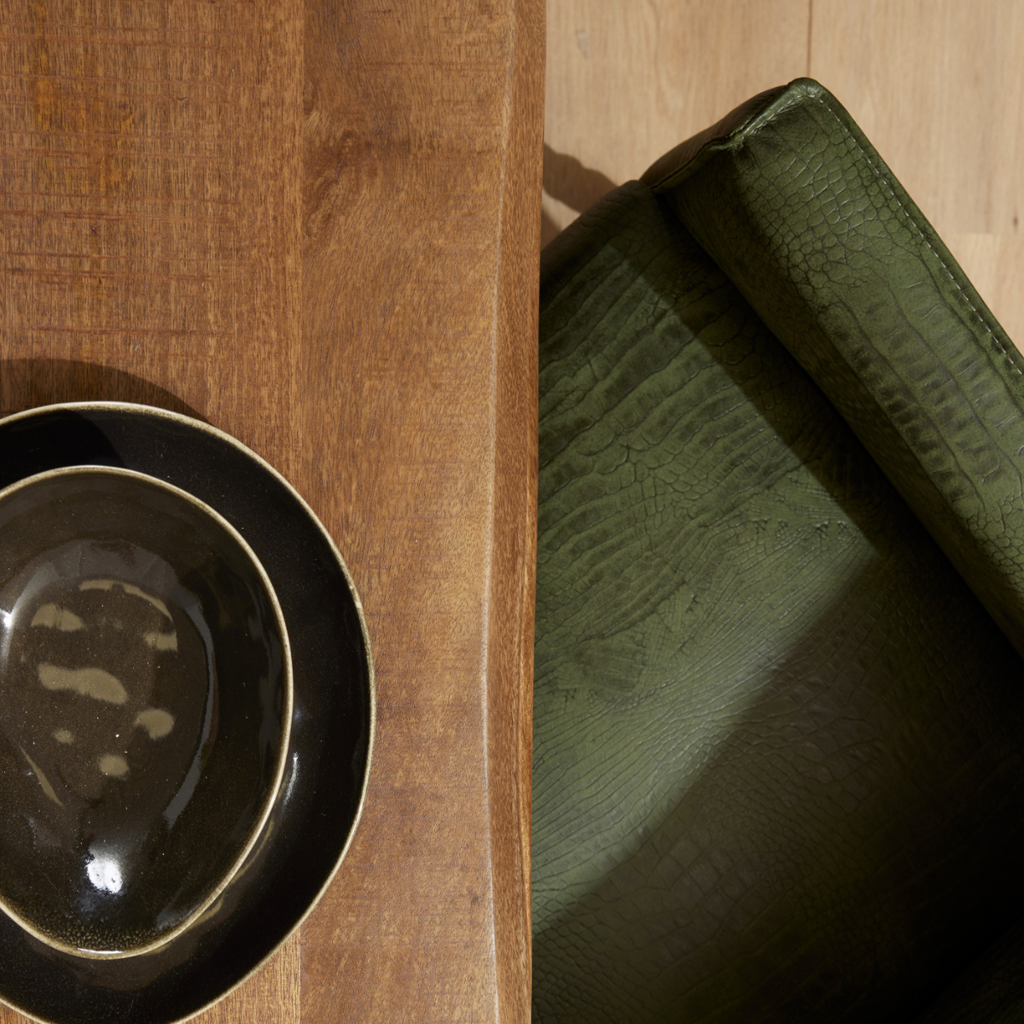 Esstisch Baltimore Natur – Baumstamm-Tisch aus Mangoholz & Metall, 300×100×76 cm, 6 cm Platte, einzigartiges Design | Unikat mit Baumkante