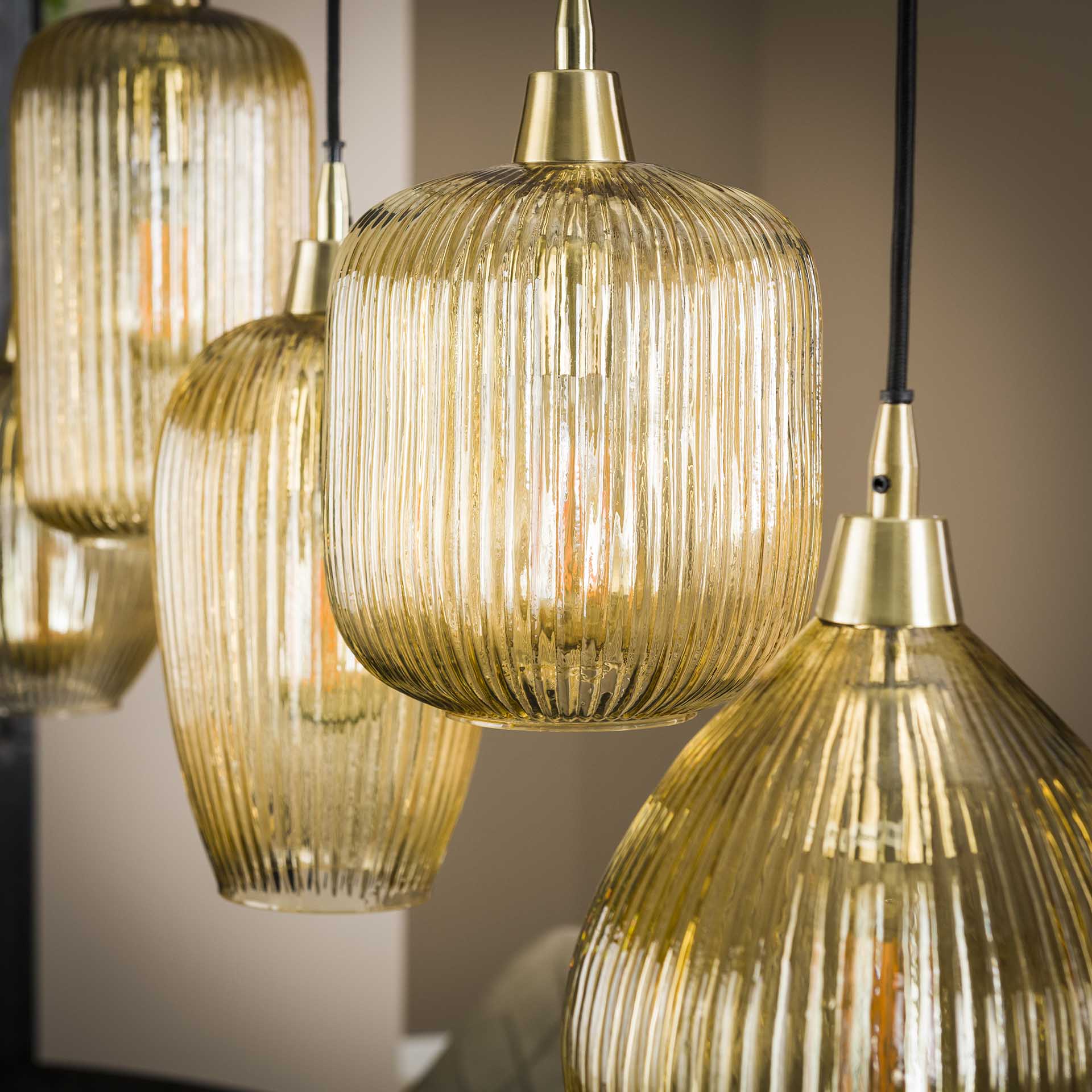Hängeleuchte – Prisma Halo – Glas – Amber color glas