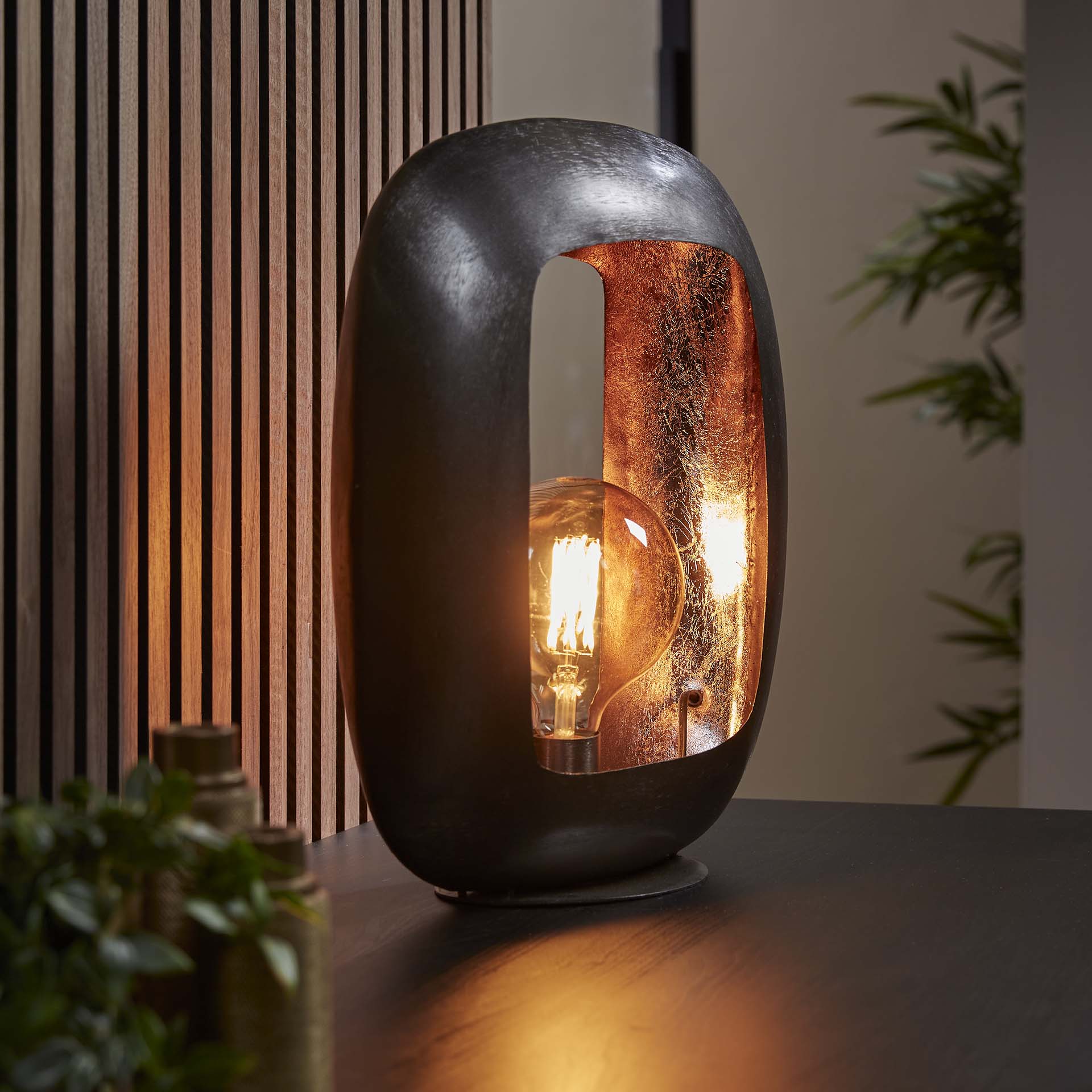 Tischleuchte – Serra Design – Schwarz Nickel
