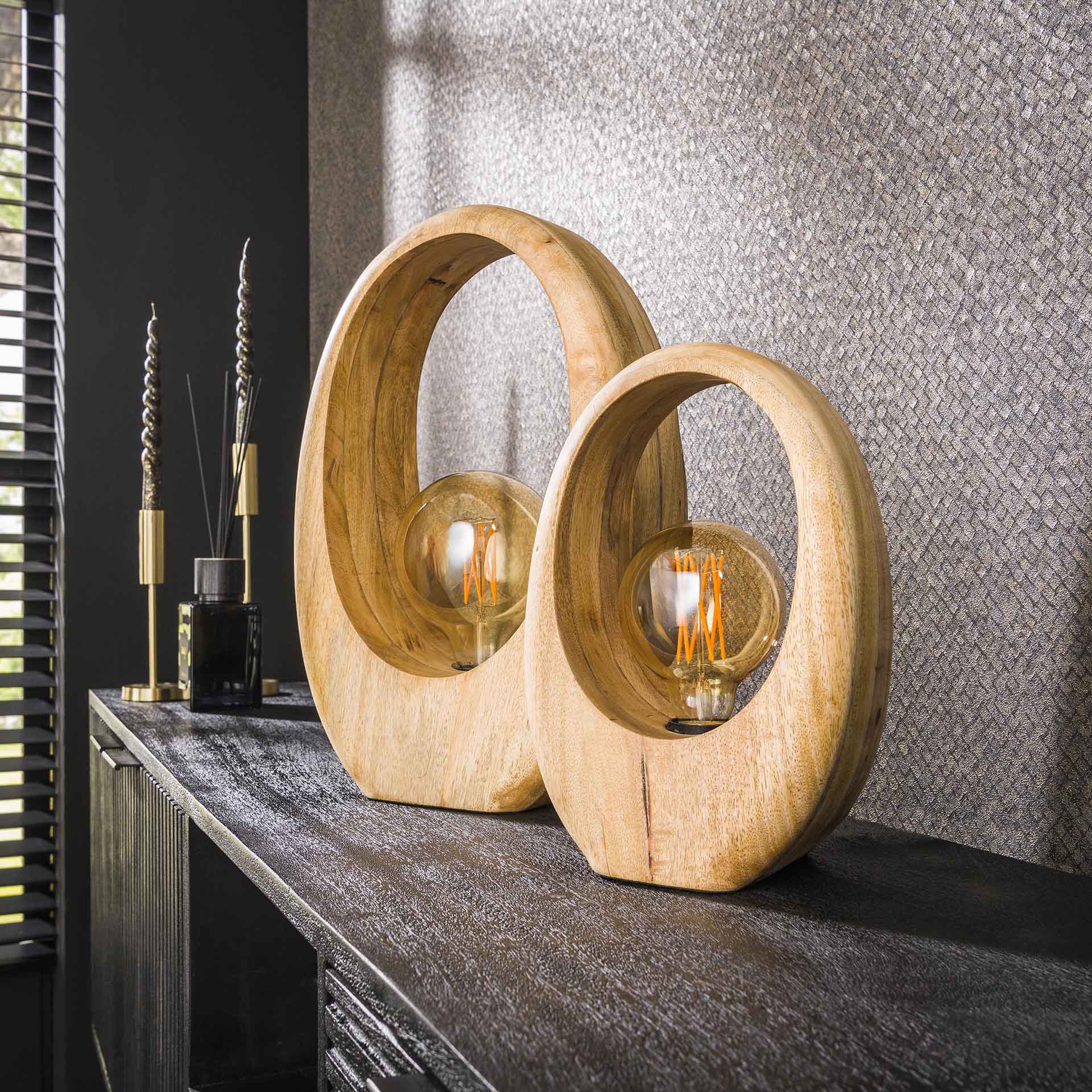 Tischleuchte – Scalea Design – Massivholz Mango natur