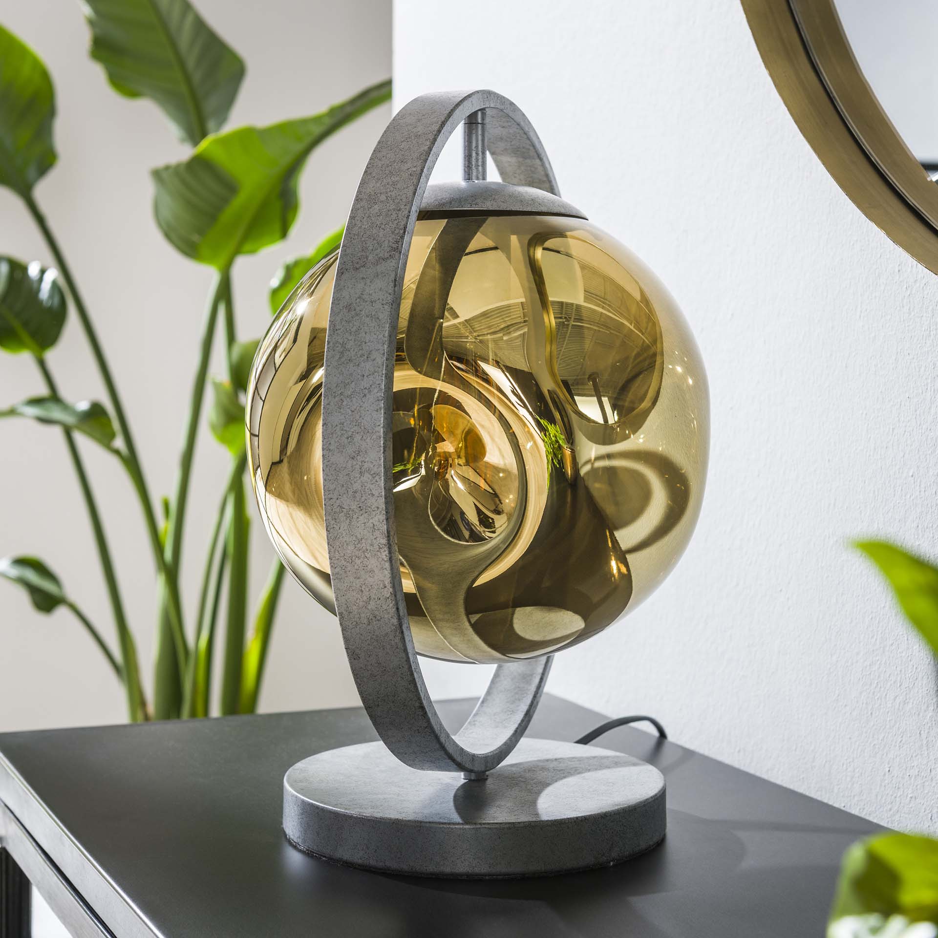 Tischleuchte – Nexa Oak – Alt Silber Finish