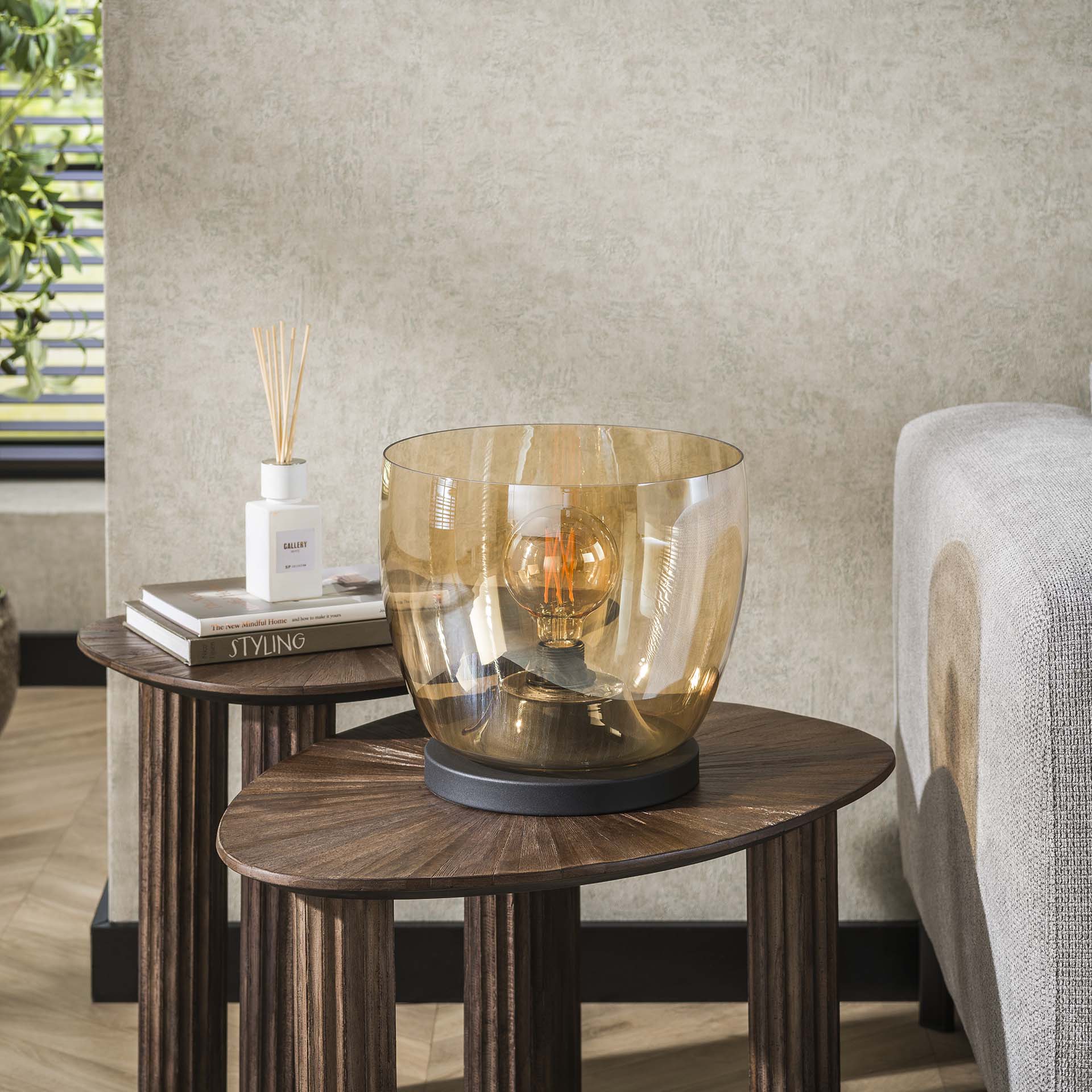 Stehleuchte Martina UP L Glas Ø29×27×150 cm – elegante Glas-Leuchte in Amber, LED geeignet
