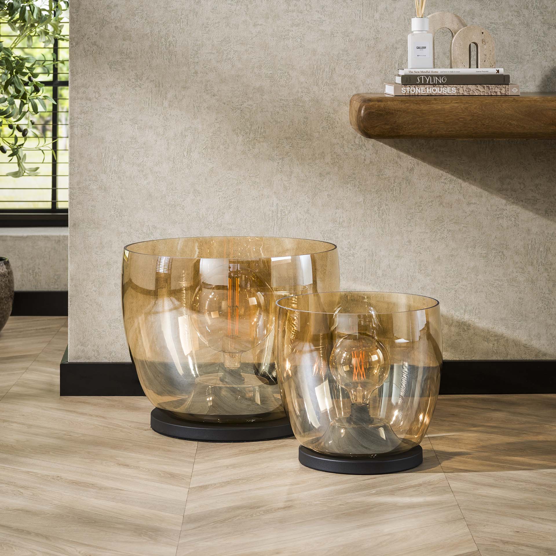 Stehleuchte Martina UP XXL Glas Ø48×41×170 cm – elegante Glas-Leuchte in Amber, LED geeignet