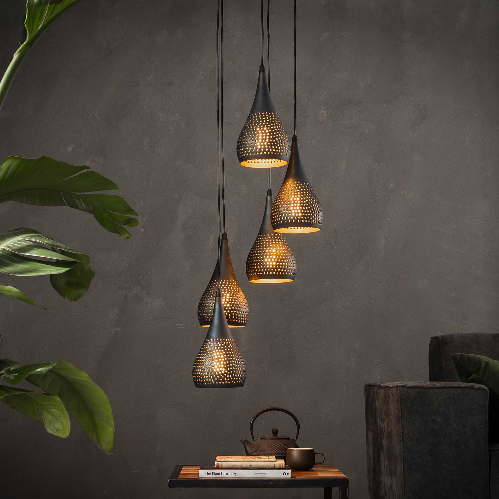 Hängeleuchte Piovere 5-flammig Ø15 cm 35×35×150 cm – tropfenförmige Metallleuchte mit bronzefarbenem Innenraum & perforiertem Design