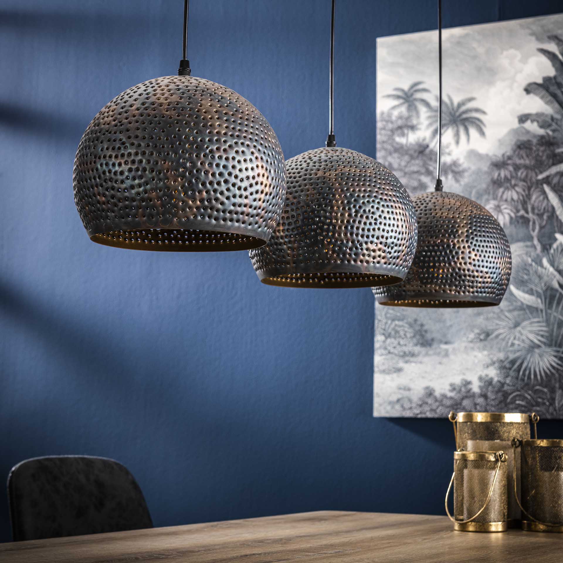 Hängeleuchte Aria 3-flammig Kugel Ø25 cm 110×25×150 cm – Metallleuchte Schwarz-Braun mit perforierten Schirmen, höhenverstellbar