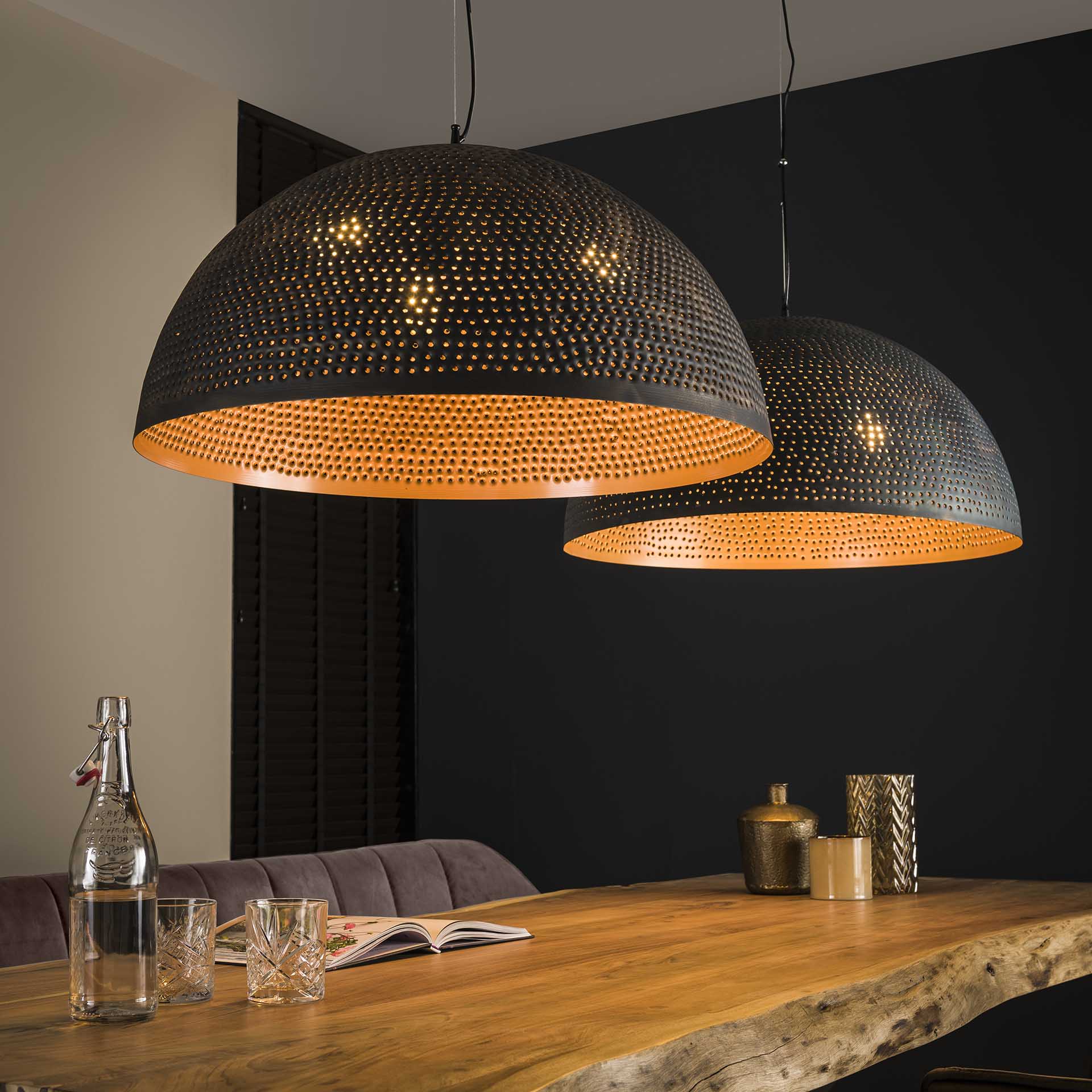 Hängeleuchte Aria Ø70 cm 70×70×150 cm – Metallleuchte Schwarz-Braun mit perforiertem Kugelschirm, 3-flammig & höhenverstellbar