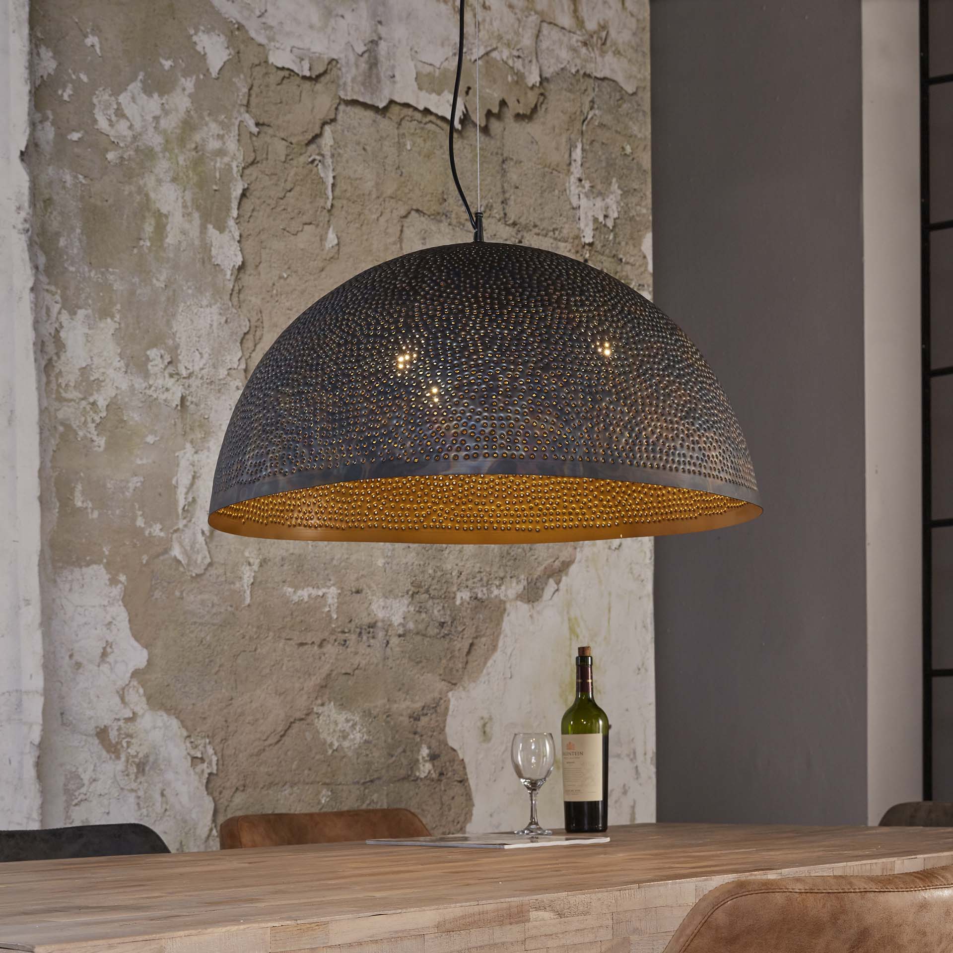 Hängeleuchte Aria Ø70 cm 70×70×150 cm – Metallleuchte Schwarz-Braun mit perforiertem Kugelschirm, 3-flammig & höhenverstellbar