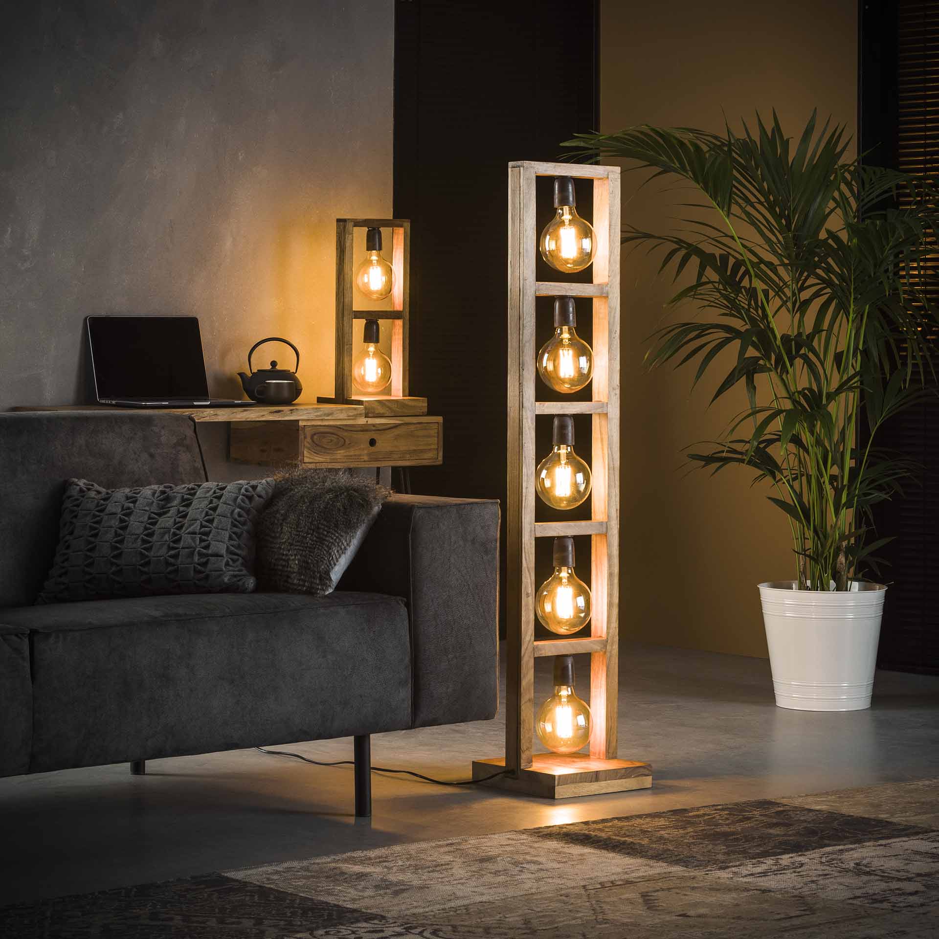 Stehleuchte Collo 5-flammig – Holz-Leuchte 28×135×28 cm mit rechteckigem Akazienholzrahmen, sichtbaren Fassungen, E27, LED geeignet