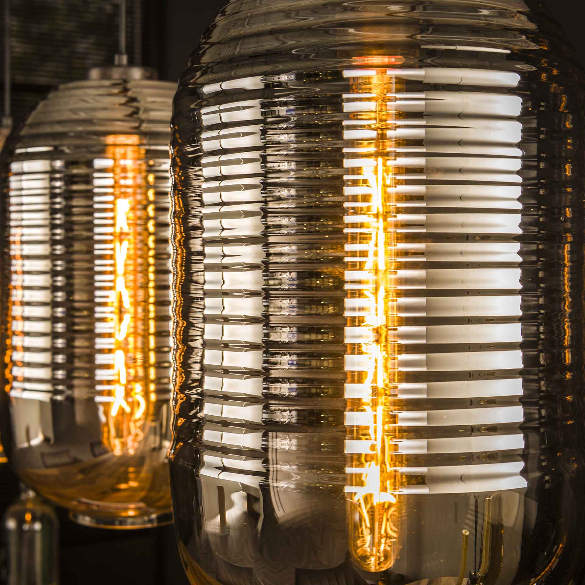Hängeleuchte Colla 3-flammig – Glas-Leuchte mit verchromten Schirmen 105×150×22 cm, höhenverstellbar, E27, LED geeignet