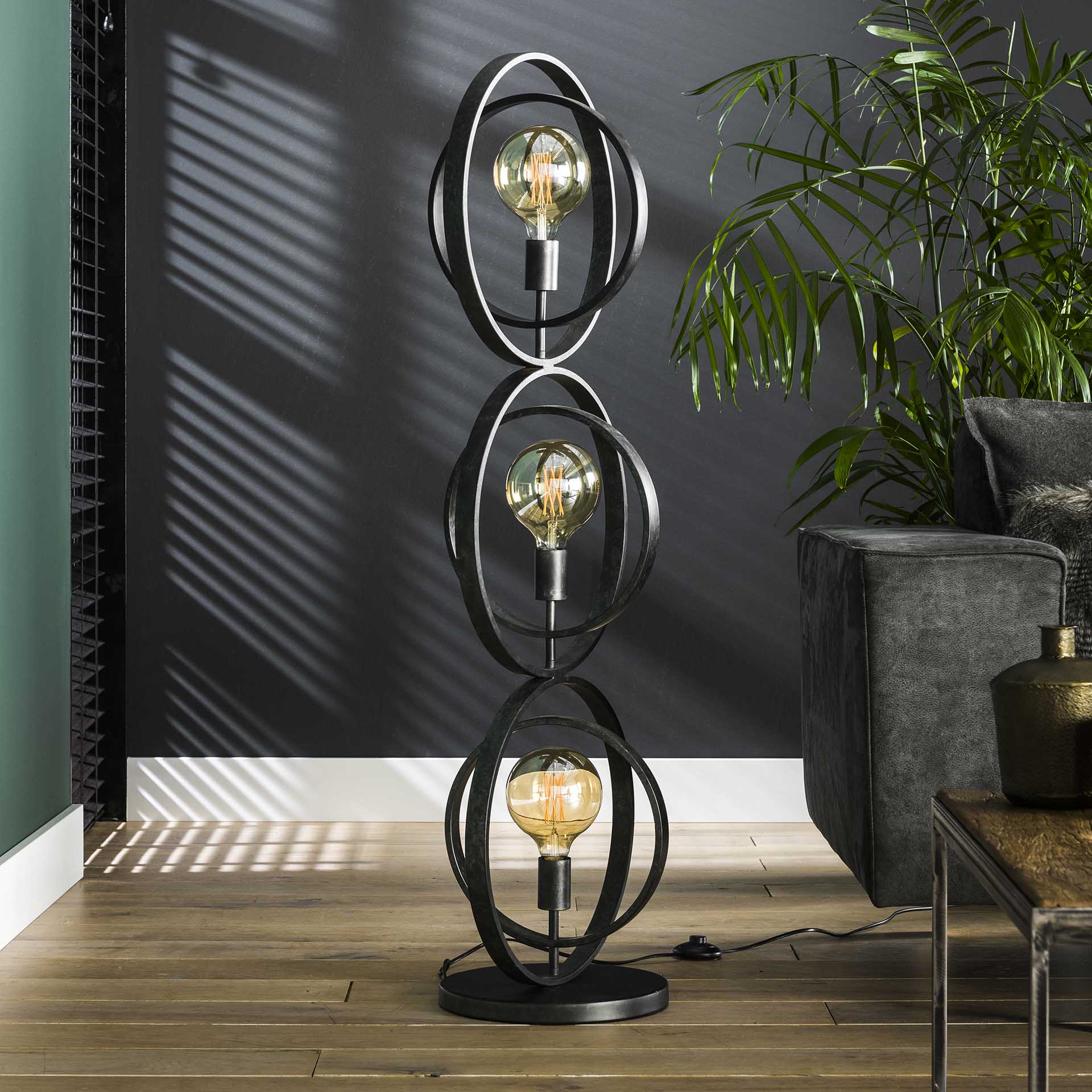 Stehleuchte Carino 3-flammig – Metall-Leuchte 40×124×30 cm mit drehbaren Kreisen, Charcoal-Finish, 3×E27, LED geeignet