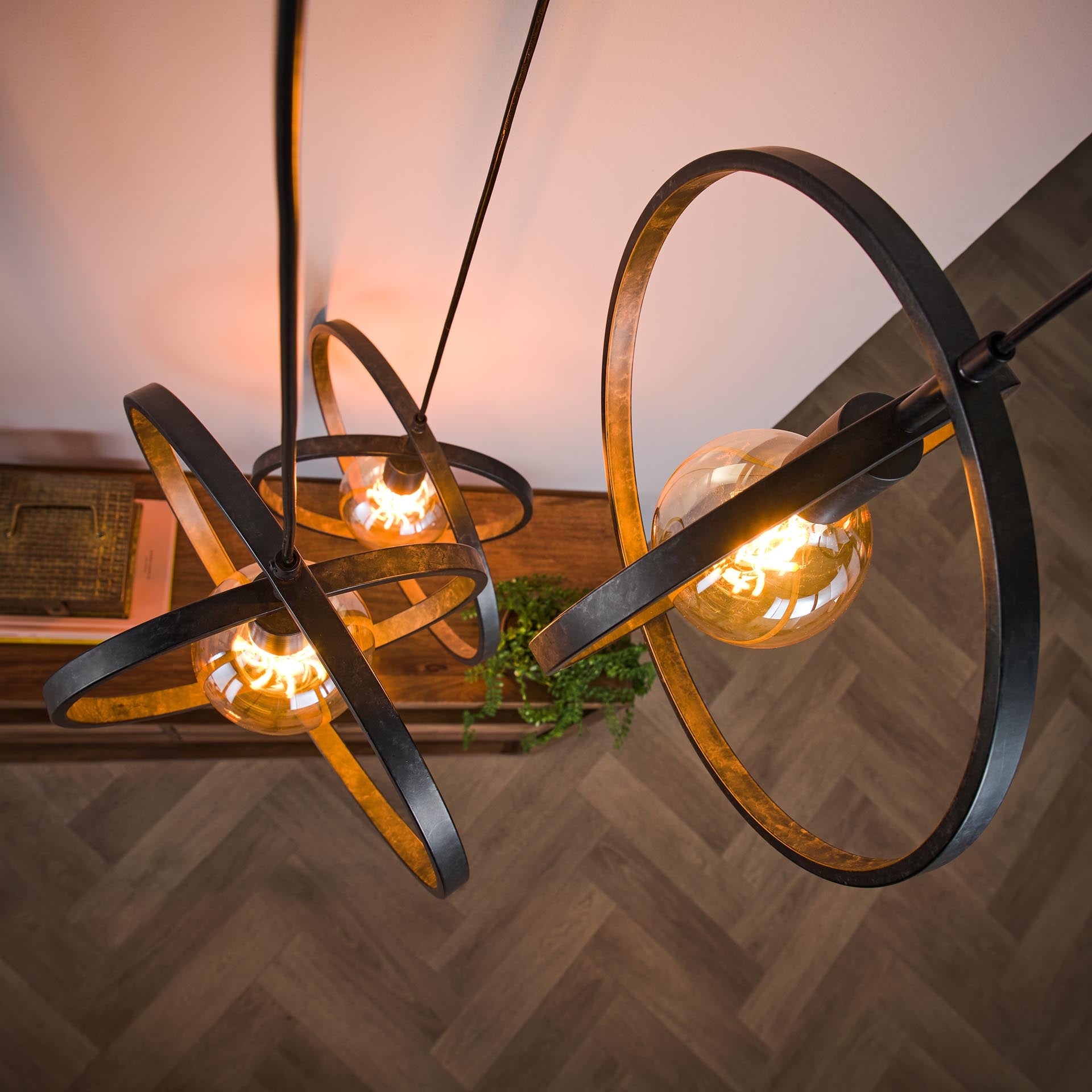 Hängeleuchte Carino 3-flammig gestuft – Metall-Leuchte 40×150×40 cm mit drehbarem Kreis, Charcoal-Finish, höhenverstellbar, E27, LED geeignet