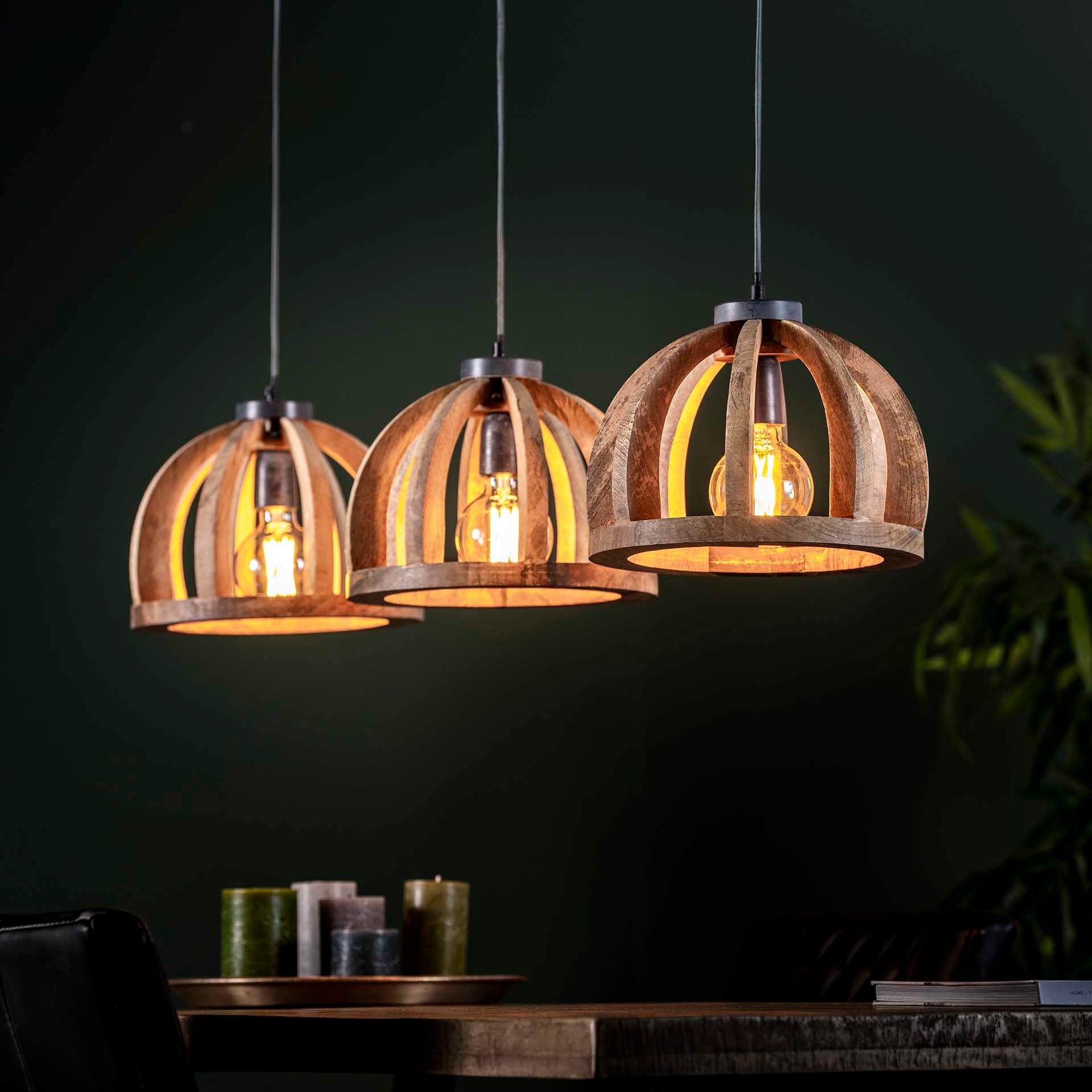 Pendelleuchte Sedia 3-flammig 3xØ30 cm – Moderne Hängelampe aus Mangoholz, höhenverstellbar bis 150 cm