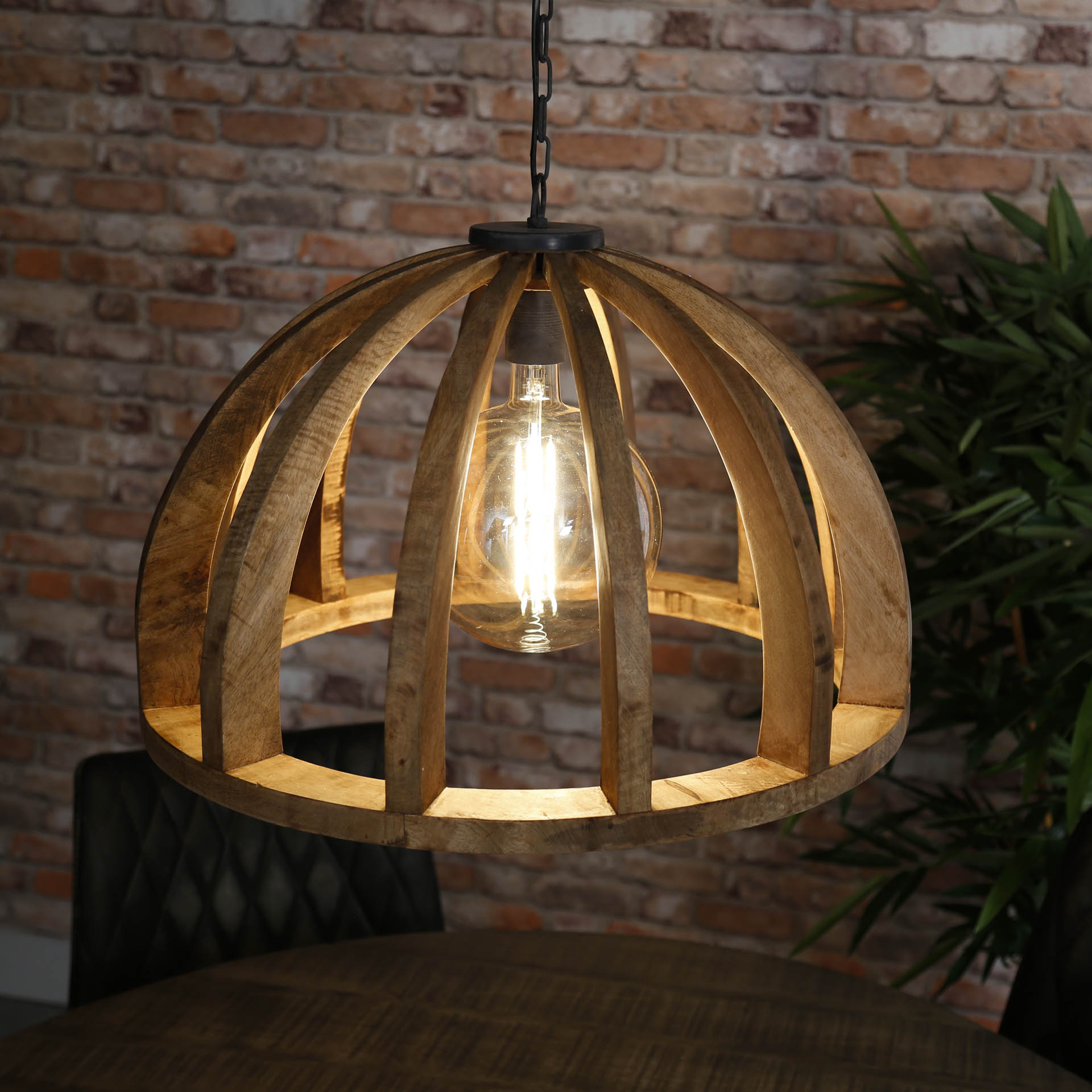 Pendelleuchte Sedia 1-flammig Ø60x35 cm – Moderne Hängelampe aus Mangoholz mit Kette, höhenverstellbar bis 150 cm