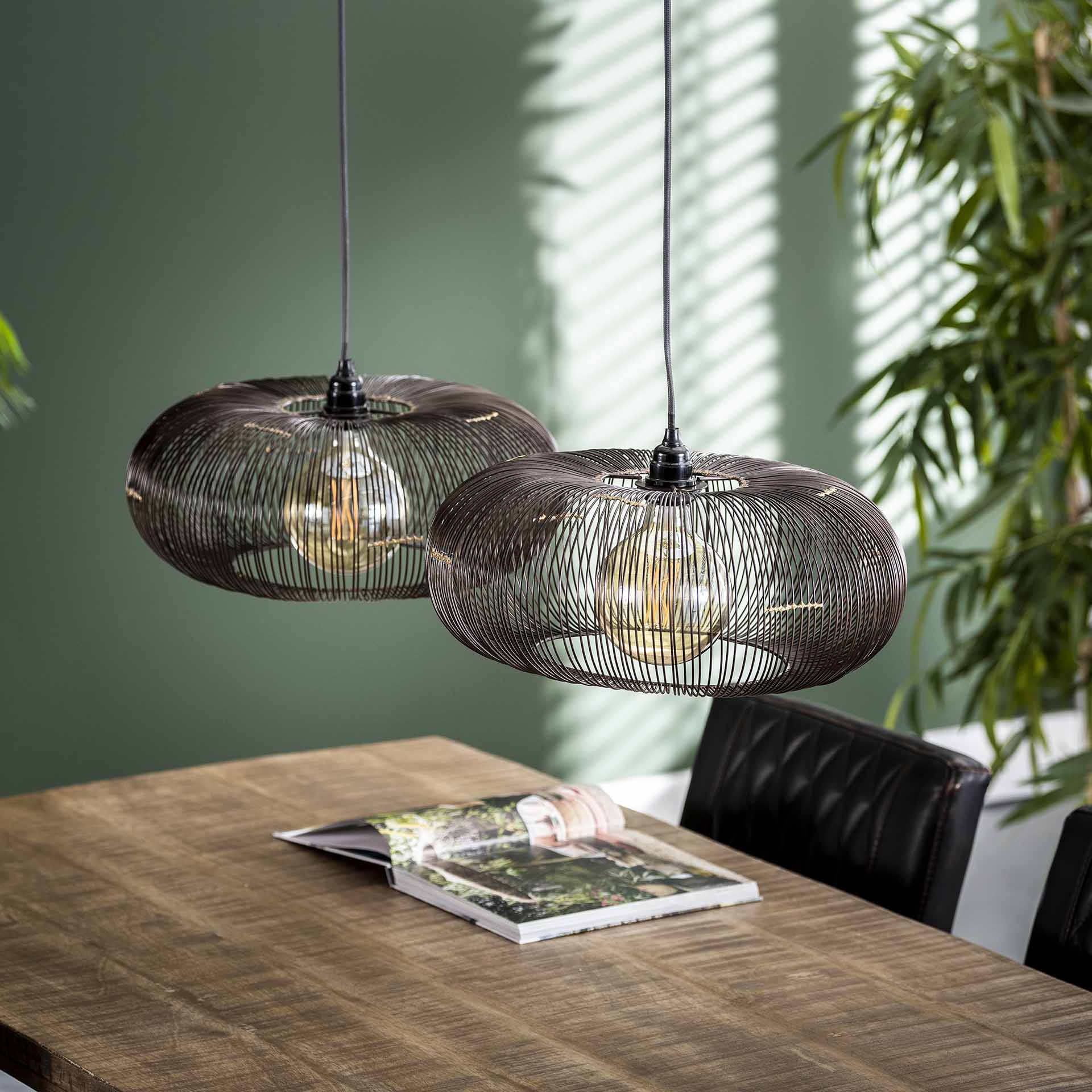 Pendelleuchte Vecchio 2-flammig 102x43x150 cm – moderne Metall-Hängelampe mit 2 Scheibenschirmen Ø43 cm & goldenen Details im Industrial Design