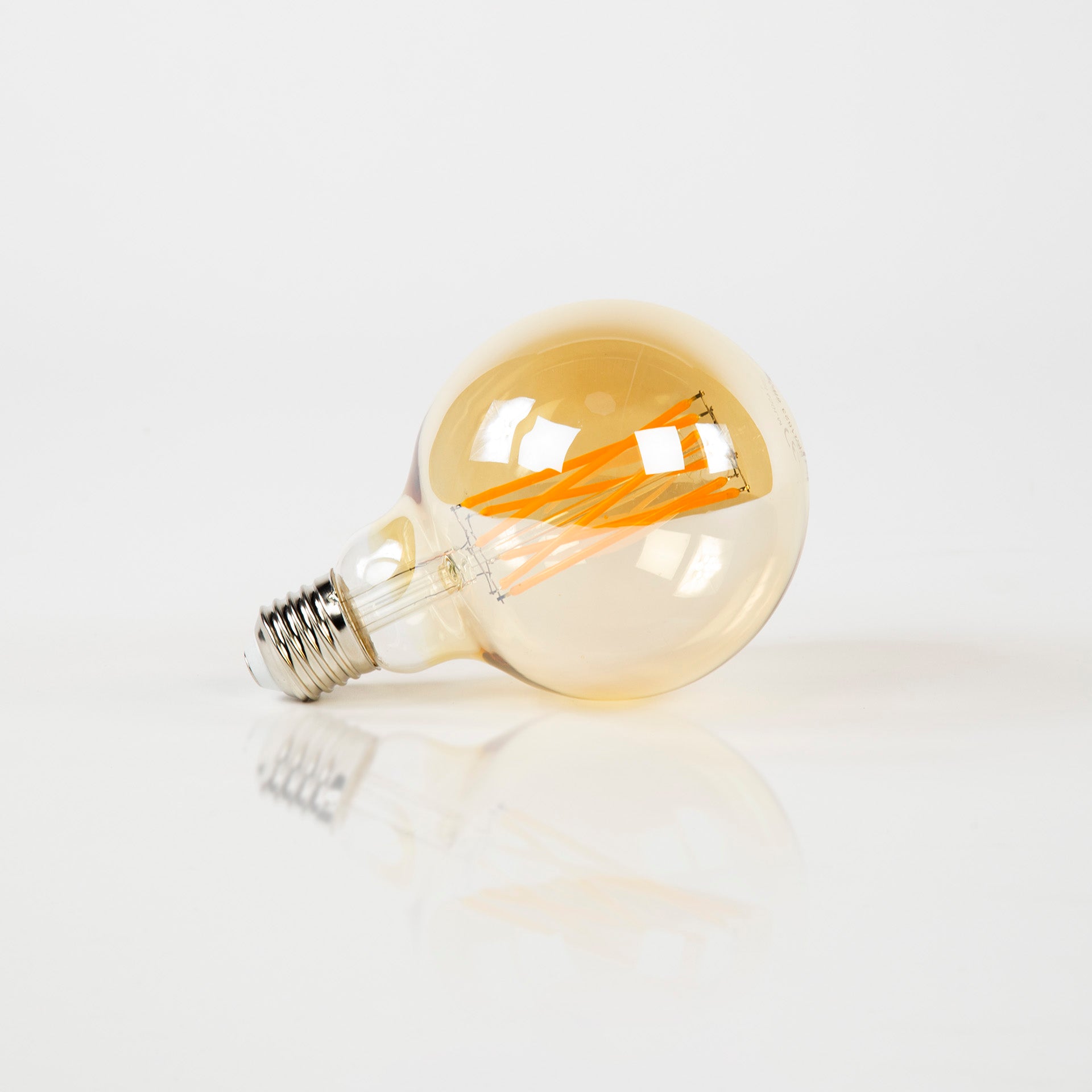 LED Filament Globus G95 Ø9,5 cm E27 – dimmbar 6W, 2100K extra warmweiß, 450 lm