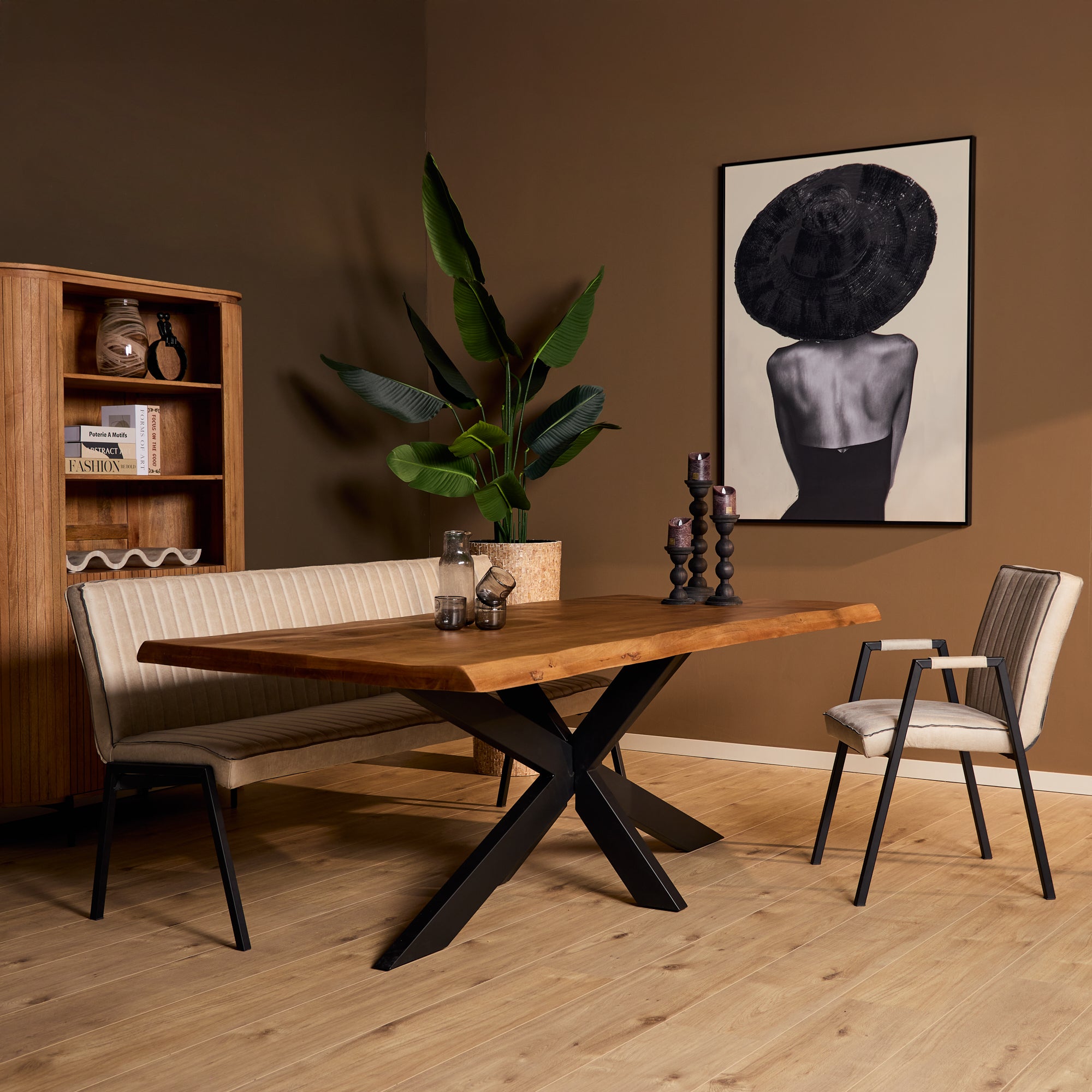 Esstisch Baltimore Natur – Baumstammtisch aus Mangoholz & Metall| Unikat mit Baumkante, 160 x 90 x 76 cm