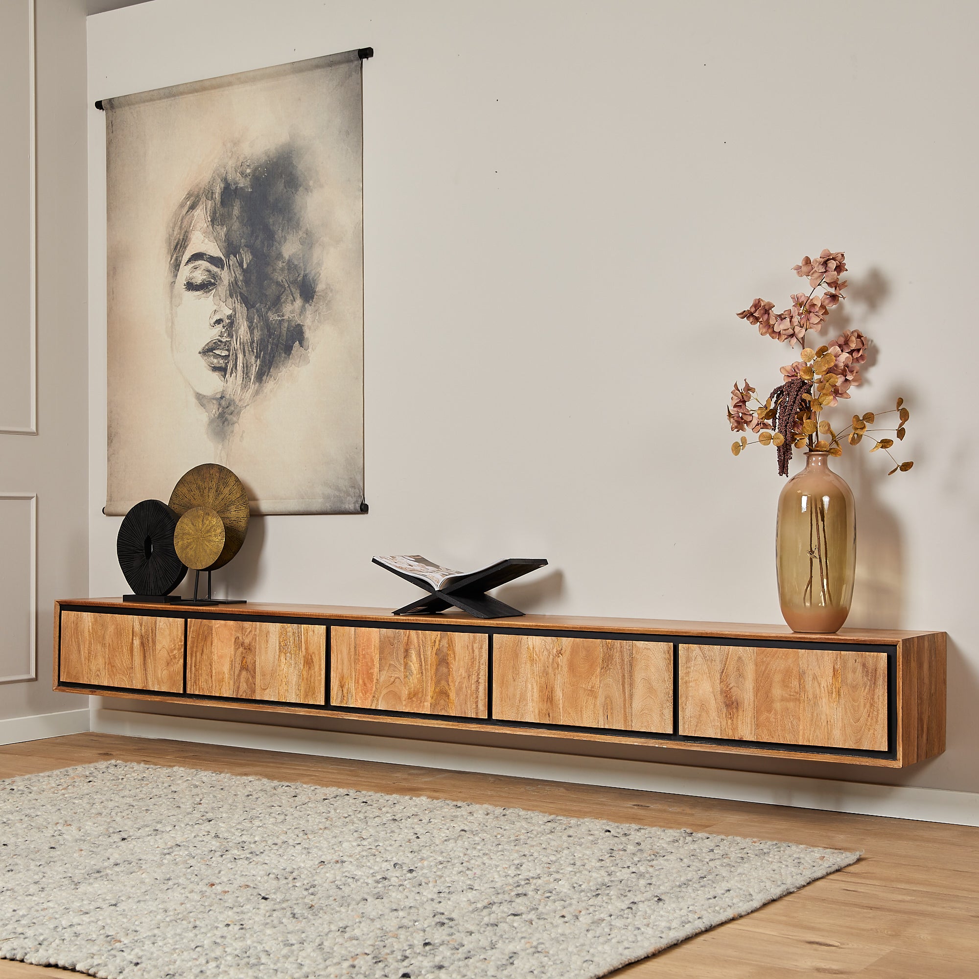 Schwebendes TV-Board Rois – Mangoholz, 5 Türen, 280 x 35 x 30 cm, Wandmontage